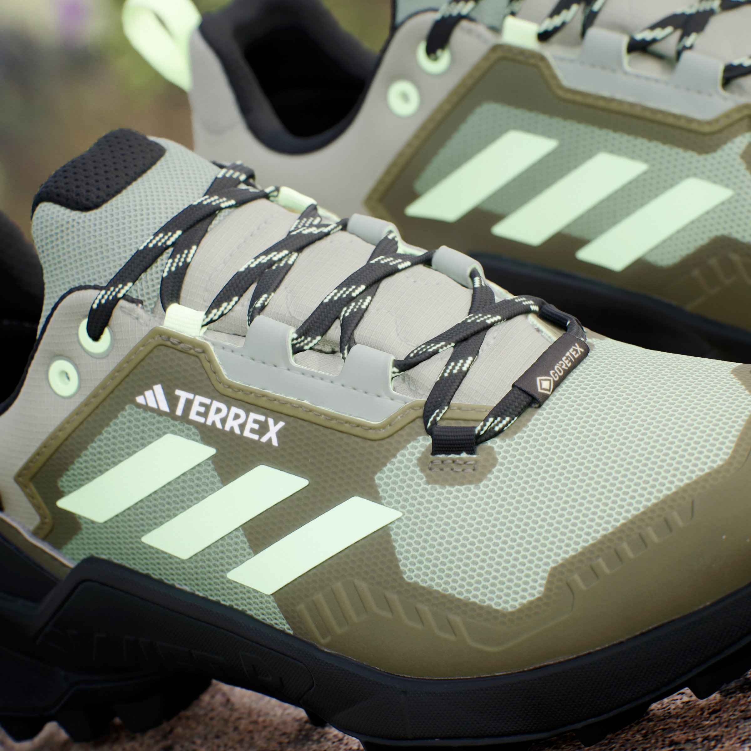 adidas TERREX Wanderschuh »TERREX SWIFT R3 GORE-TEX«, wasserdicht