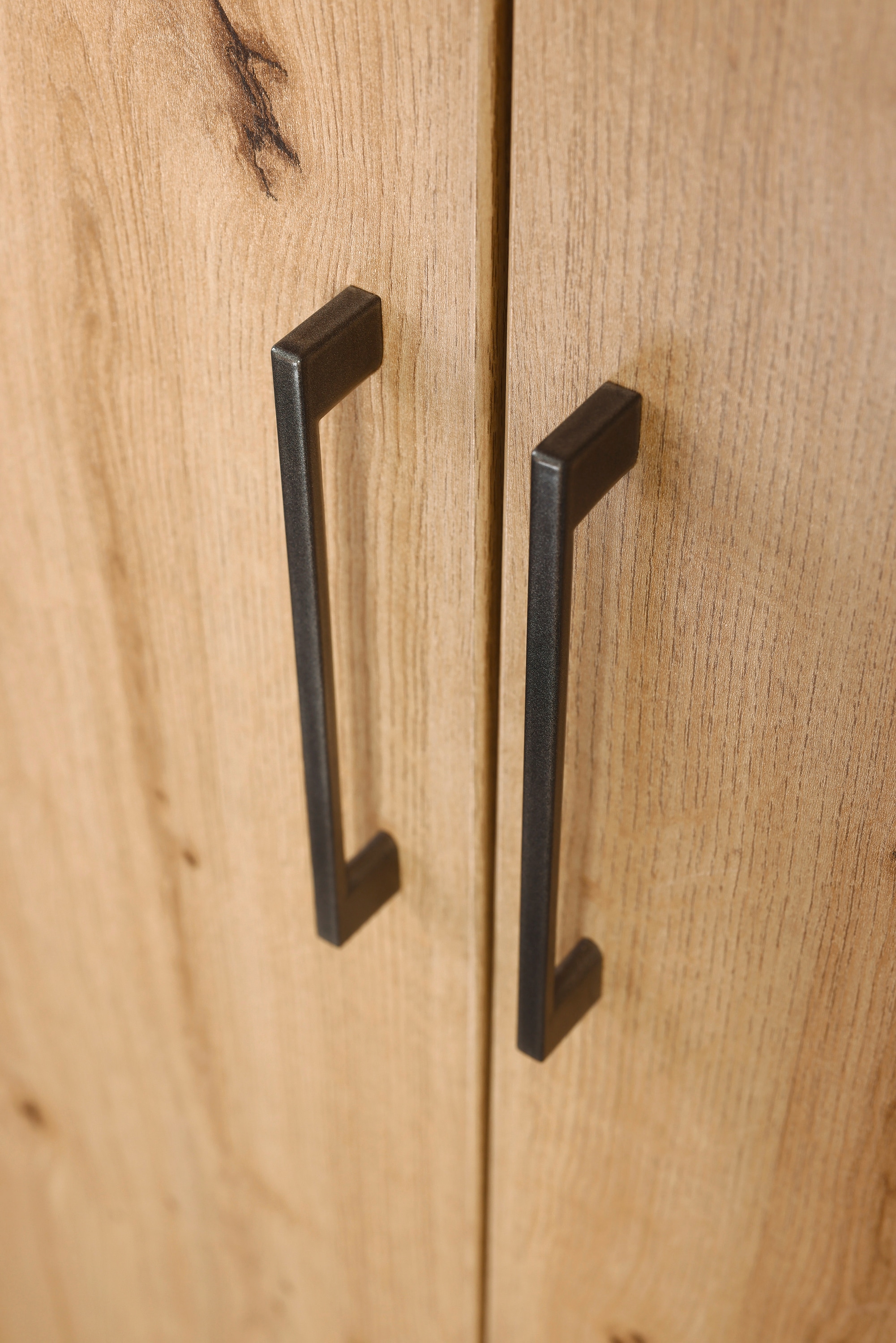 INOSIGN BY RAUCH Kleiderschrank »CHALLENGER«, Drehtürenschrank mit  geräumigen Schubladen MADE IN GERMANY