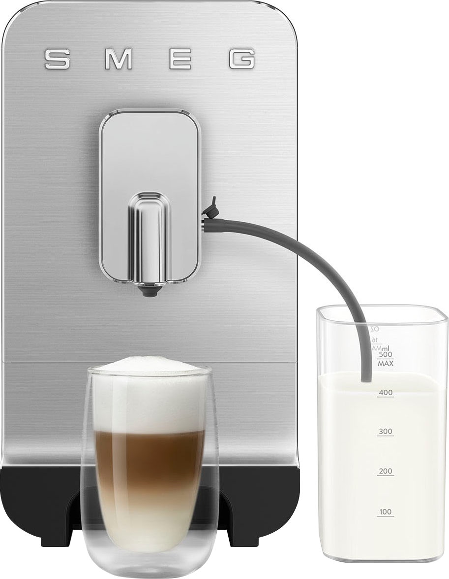 Smeg Kaffeevollautomat »BCC13BLMEU«, inkl. Milchbehälter