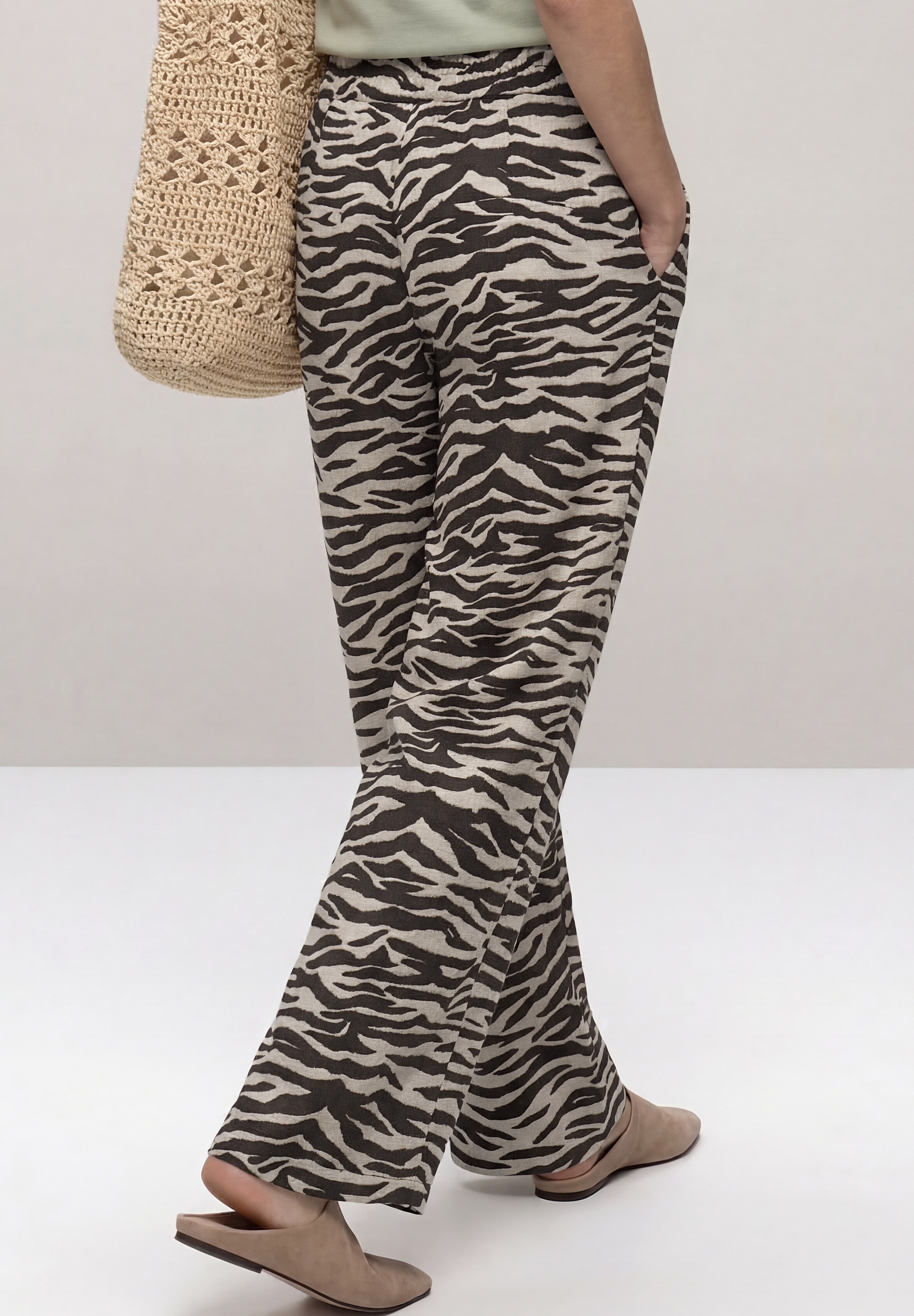 STREET ONE Stoffhose  im Loose Fit mit Animal Print