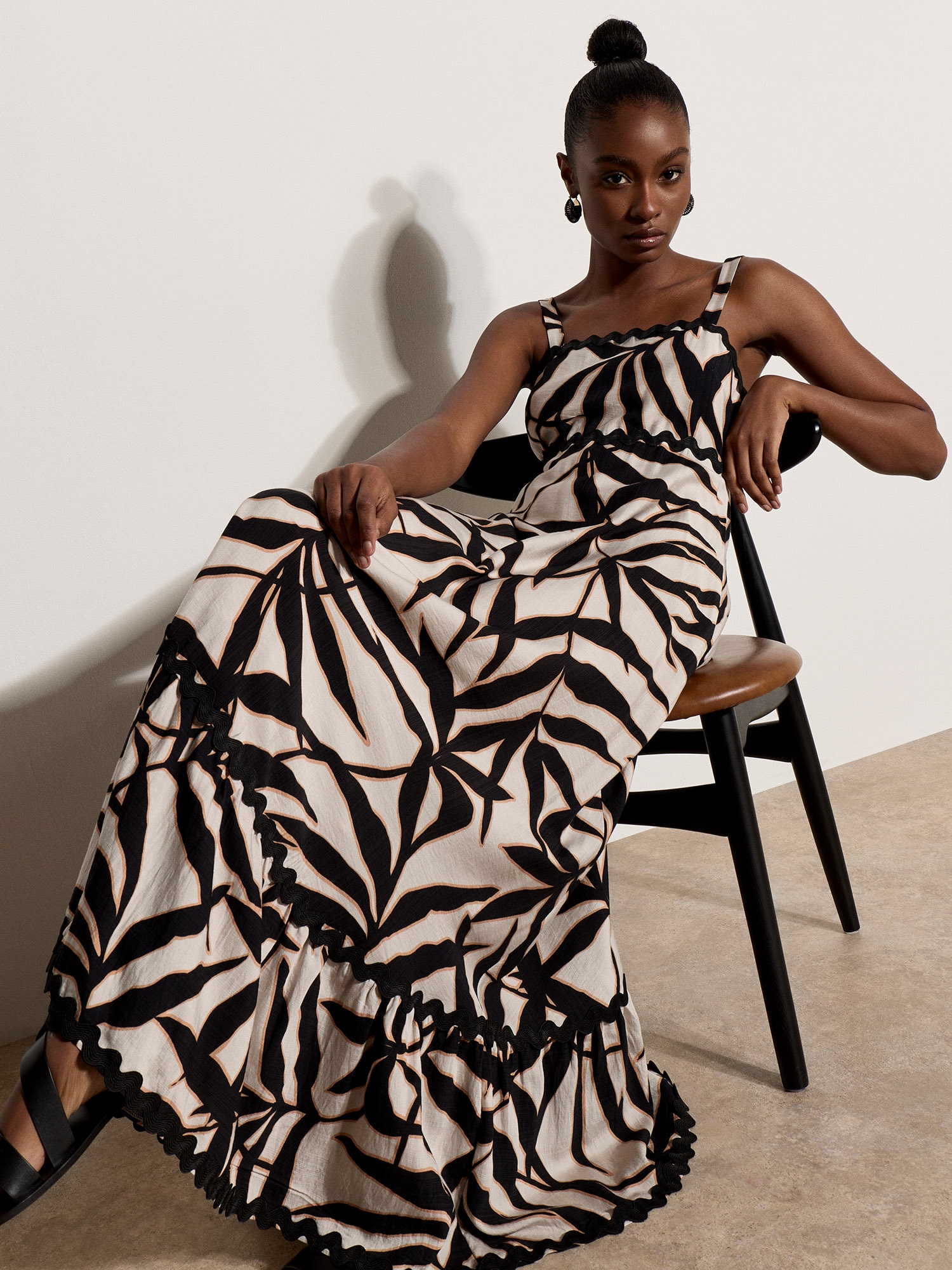 Apricot Maxikleid »Langes, gemustertes Kleid« mit Smockdetails