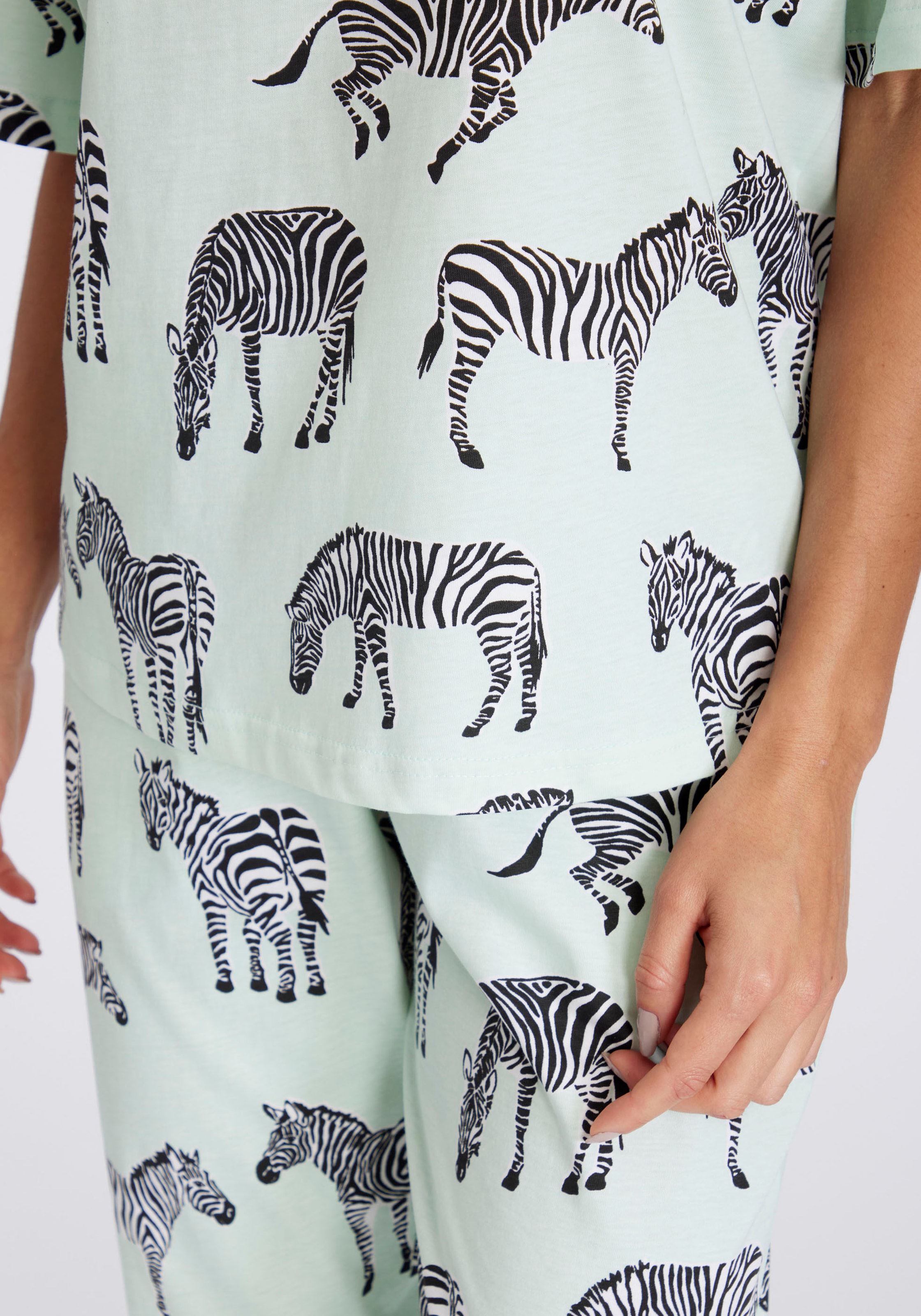 Vivance Dreams Pyjama, (2 tlg.), mt Animal Alloverprint bestellen |  UNIVERSAL