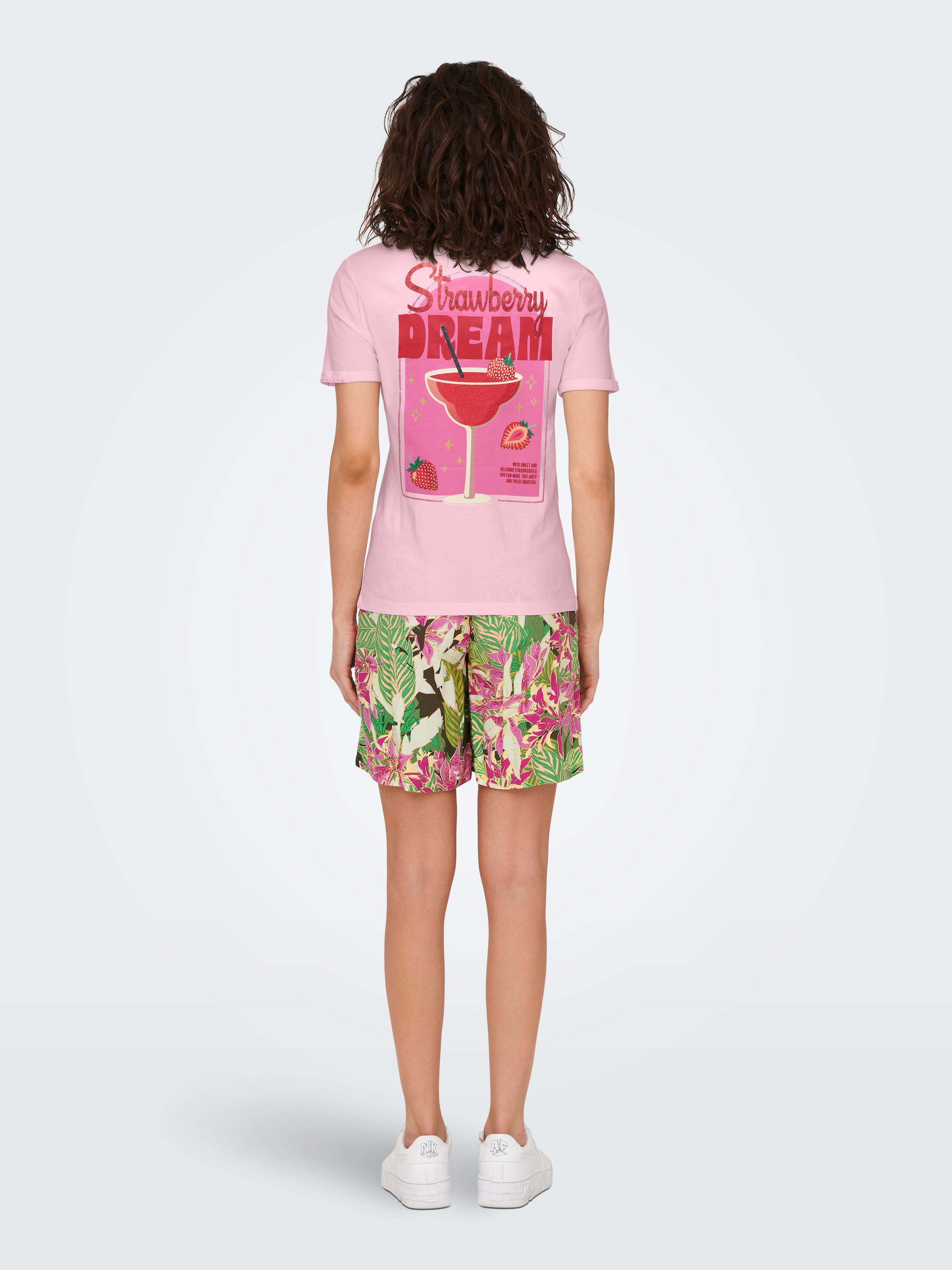 ONLY T-Shirt »ONLKITA S/S DRINKS TOP BOX JRS« Baumwolle, regular fit, Rundhals