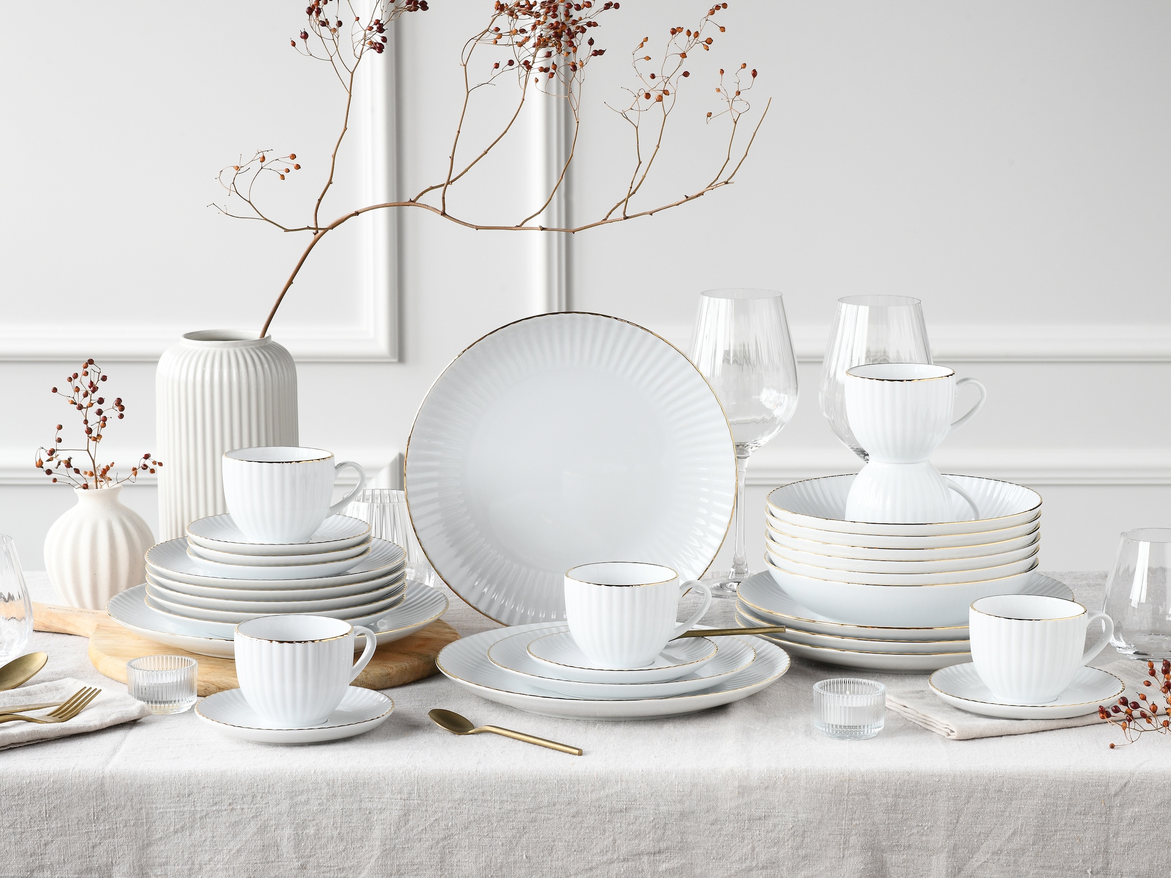 CreaTable Kombiservice »Allegra Goldband, Service 30-tlg.« Klassisch, Elegant, Von Hand gemalter Goldrand