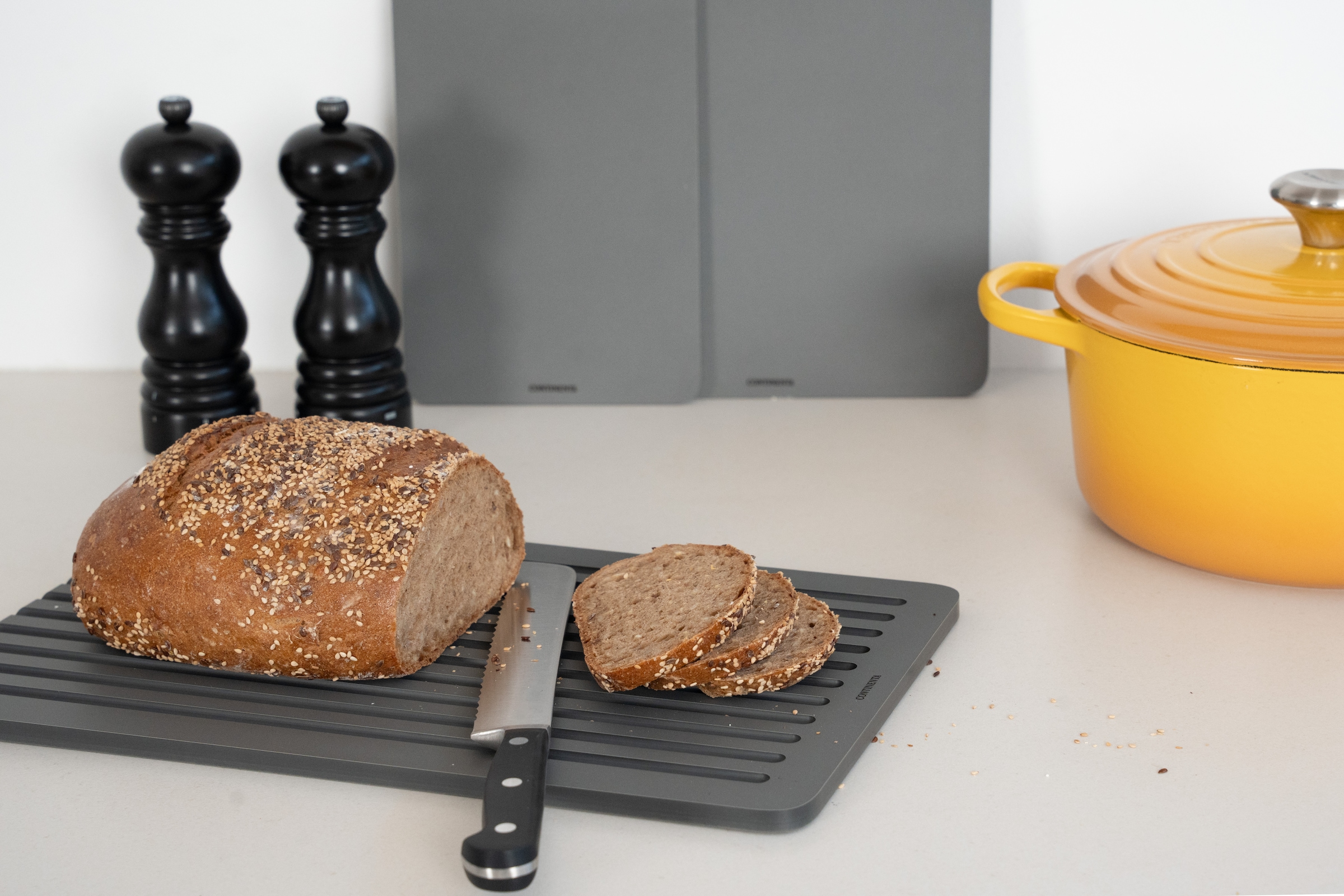 Continenta Brotschneidebrett »BAND, Duracore grau« Messerschonend und Spülmaschinenfest