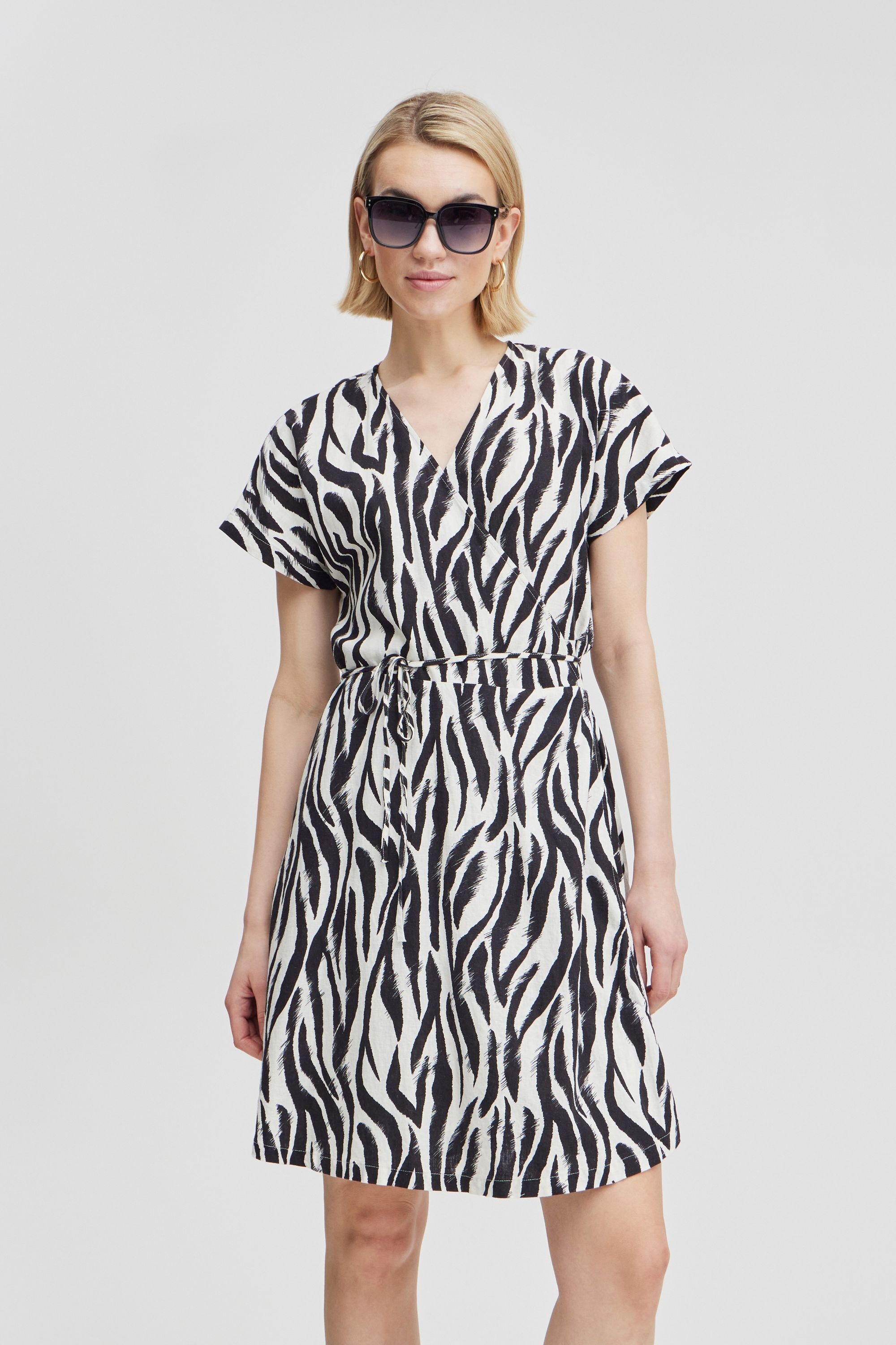 b.young Blusenkleid »Blusenkleid BYAlakka«