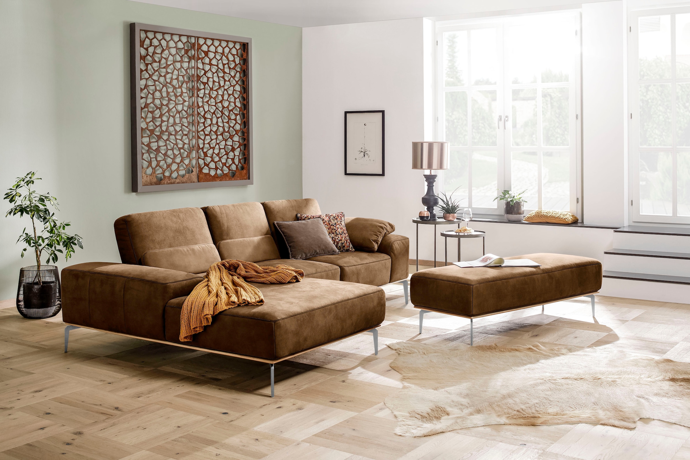 W.SCHILLIG Ecksofa »run, Designsofa mit tollem Sitzkomfort, L-Form«, mit elegantem Holzsockel, Füße in Chrom glänzend, Breite 279 cm