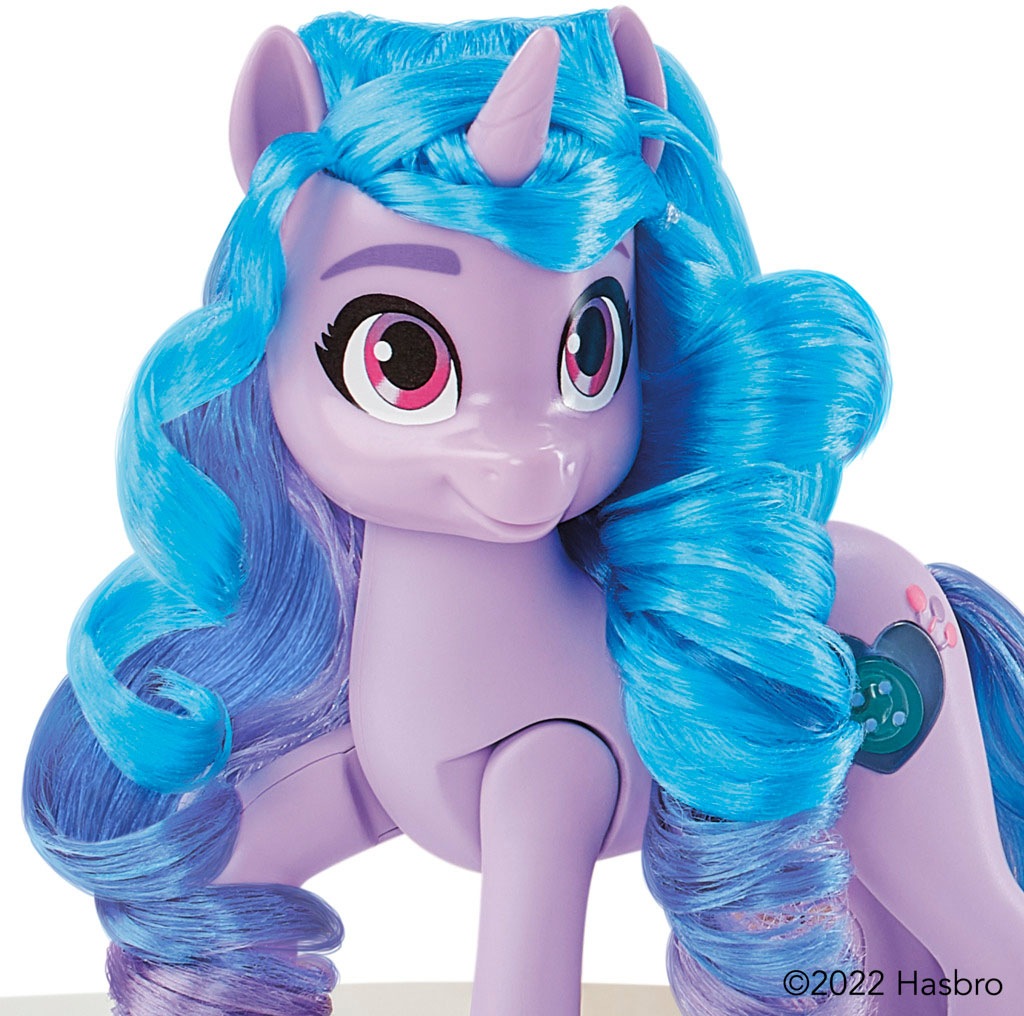 Hasbro Spielfigur »Izzy Moonbow«, mit über 20 Reaktionen und leuchtendem Schönheitsfleck