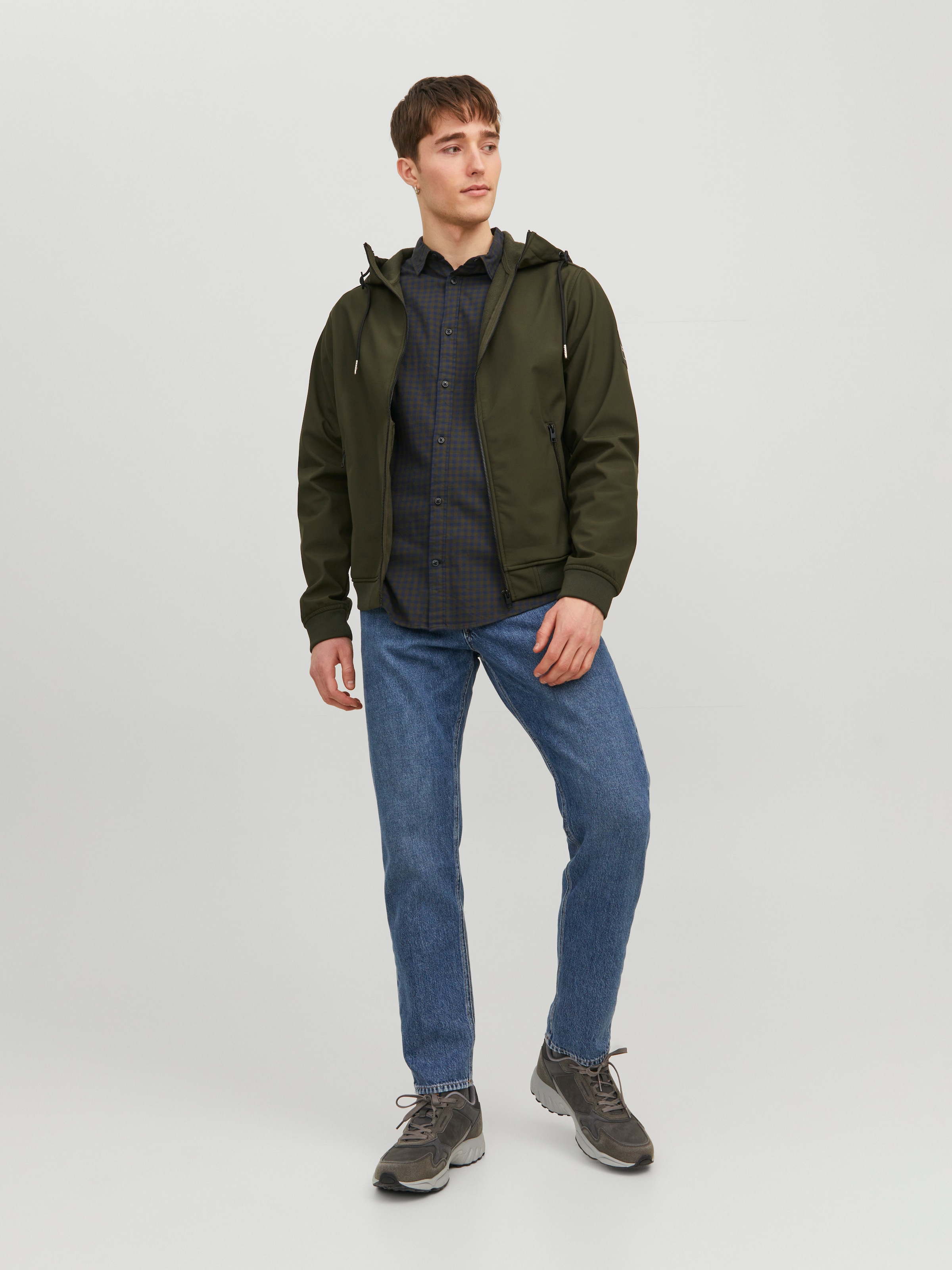 Jack & Jones Softshelljacke »JJEBASIC mit wasserabweisender Funktion« mit Kapuze Kunstfaser, regular fit