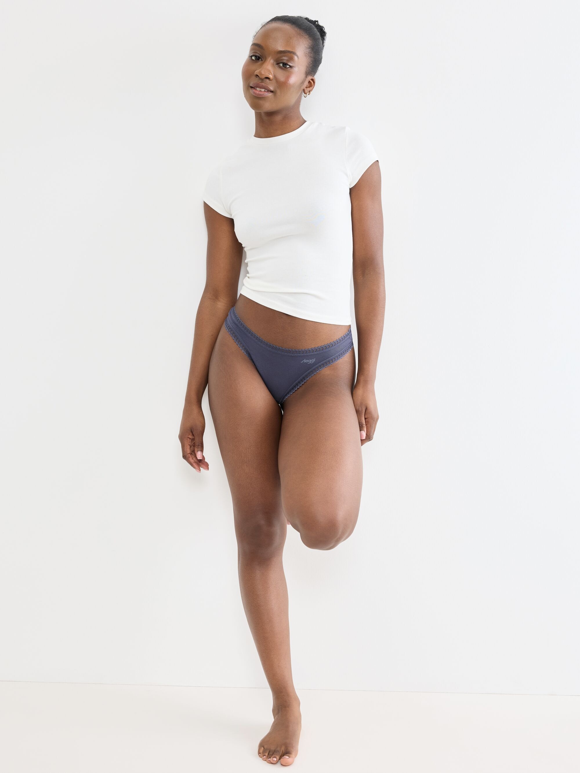 sloggi String »GO Crush« dehnbare Spitzendetails, Multipack, Cotton-Mix, bequem