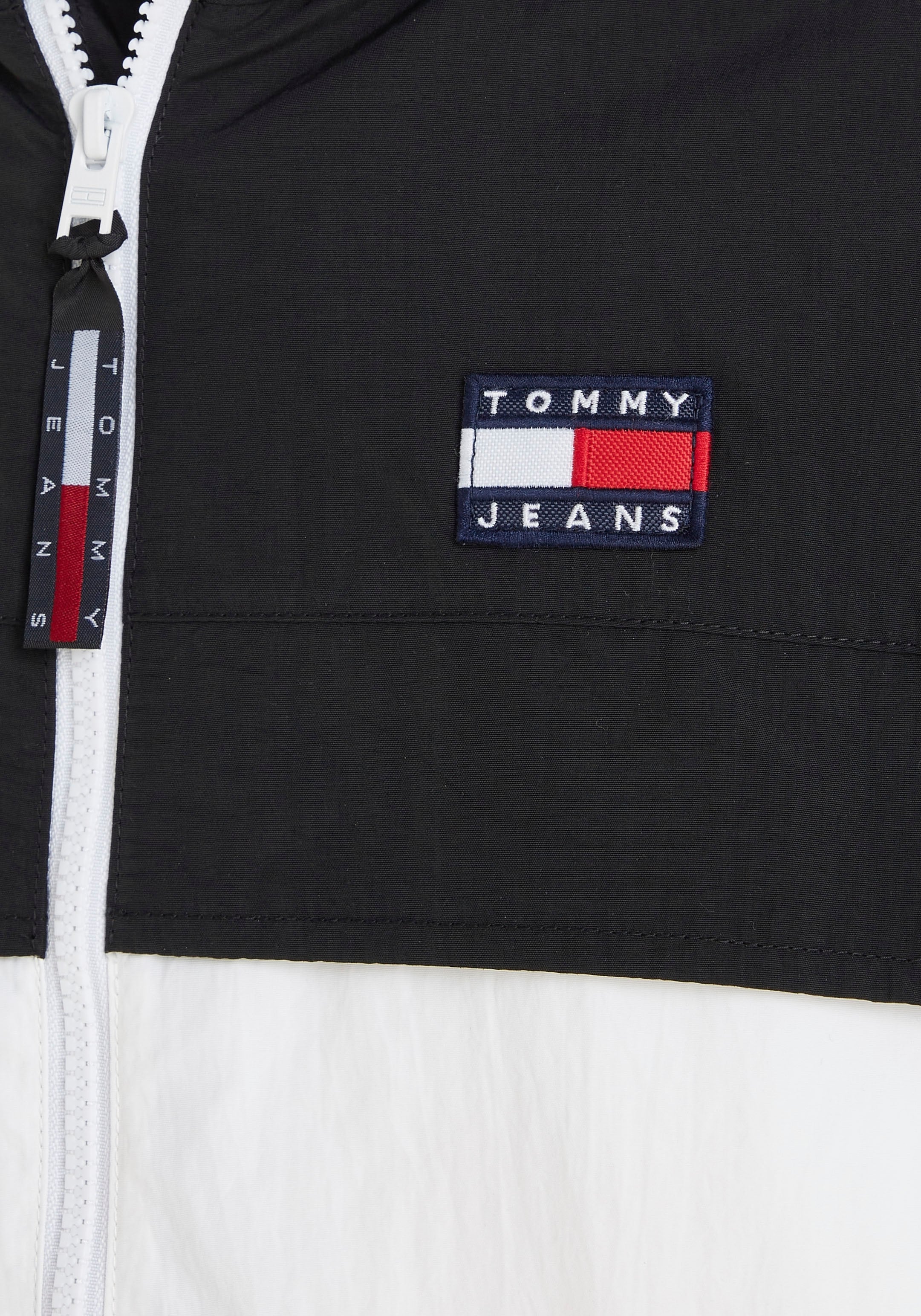 Tommy Jeans Windbreaker »TJM CLBK CHICAGO WINDBREAKER«, mit Kapuze, im colorblocking Design