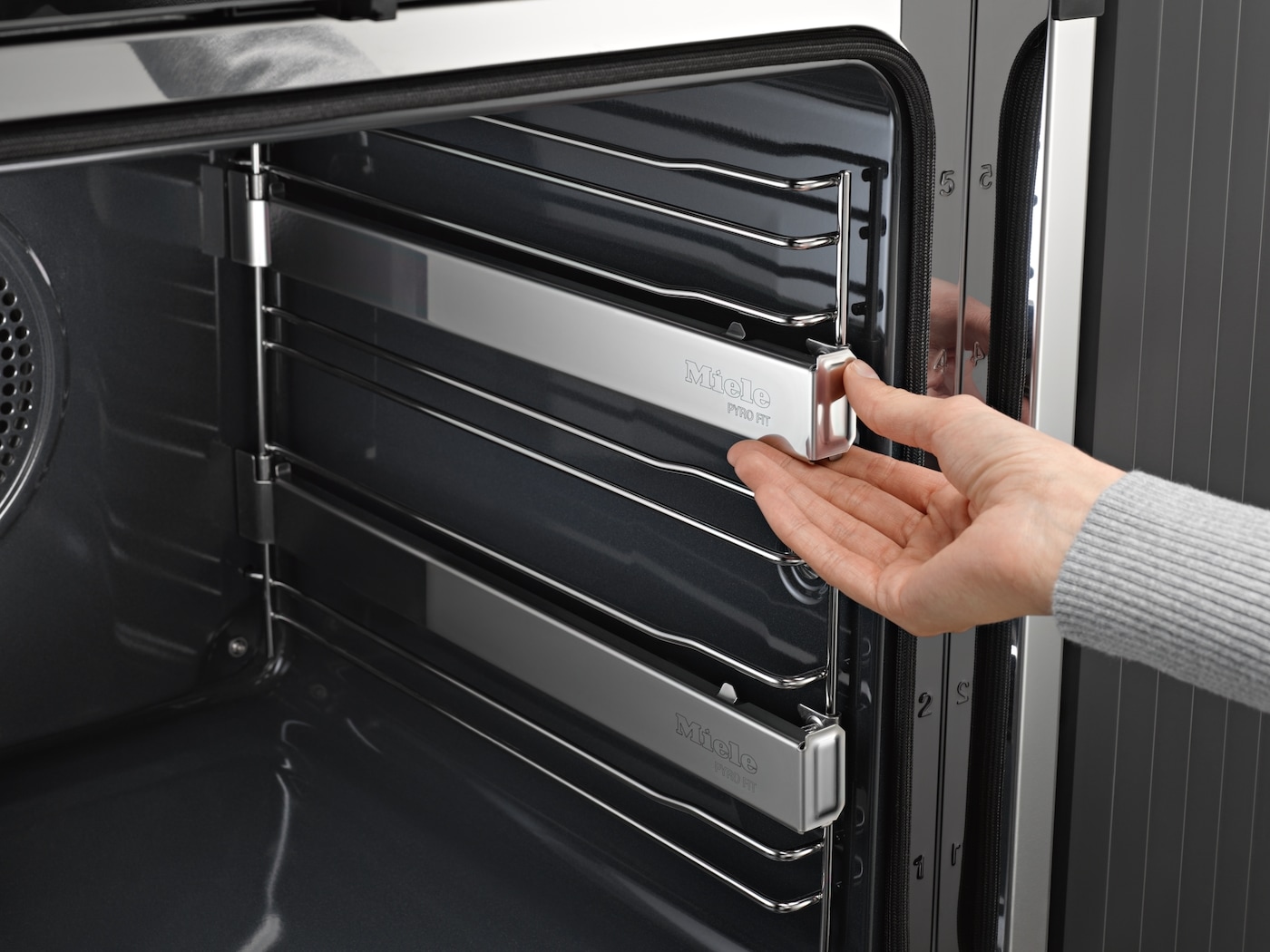 Miele Pyrolyse Backofen  »H 7364 BP«, mit Vollauszug, Pyrolyse-Selbstreinigung