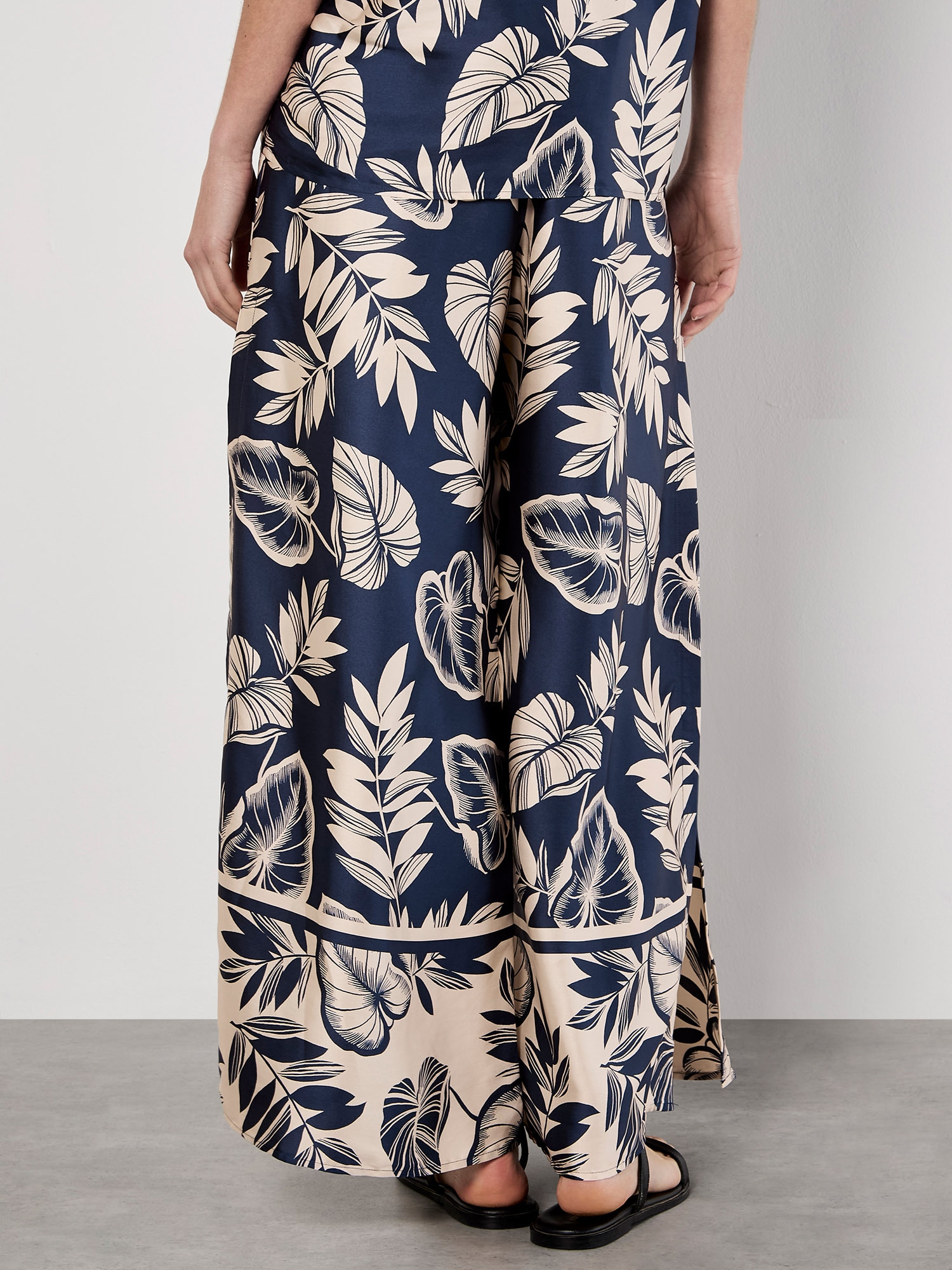Apricot Stoffhose »Hose«  mit Palmenblätterdruck