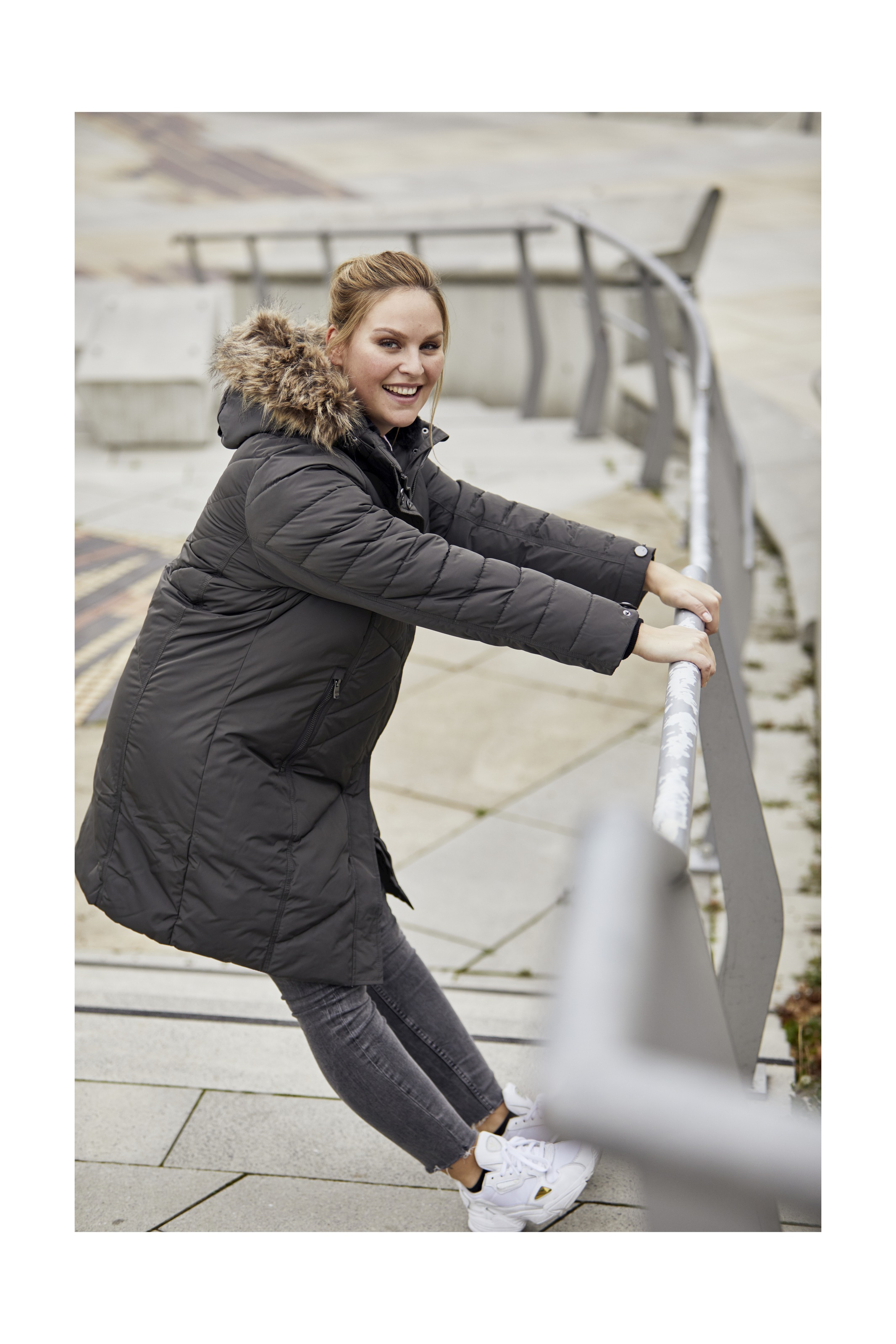 STOY Steppmantel »WMN Quilted PRK D«, STOY Parka: abnehmbare Kapuze, warm, atmungsaktiv, wasserabweisend