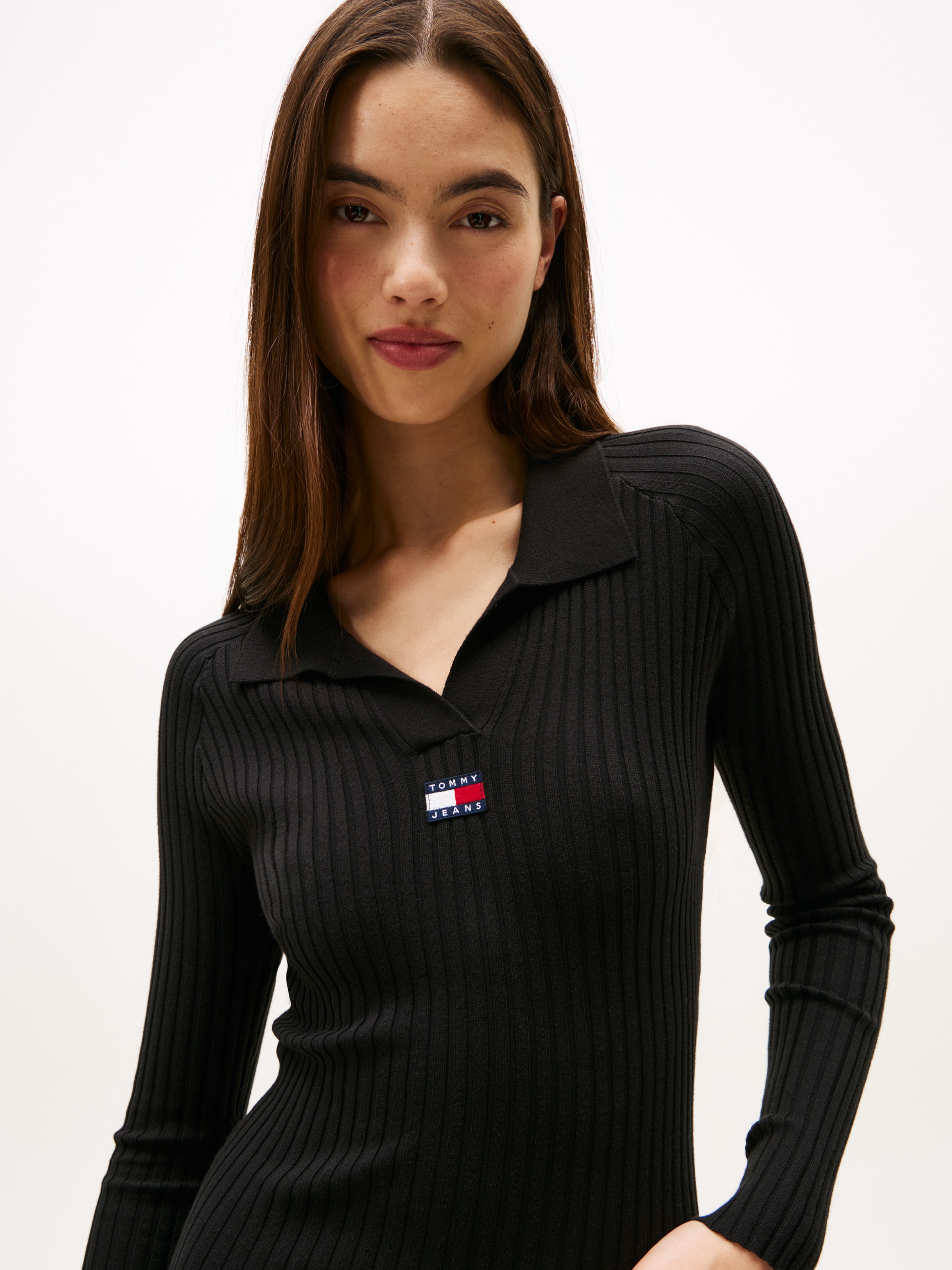 Tommy Jeans Sweatkleid »TJW COLLAR BADGE SWEATER DRESS«