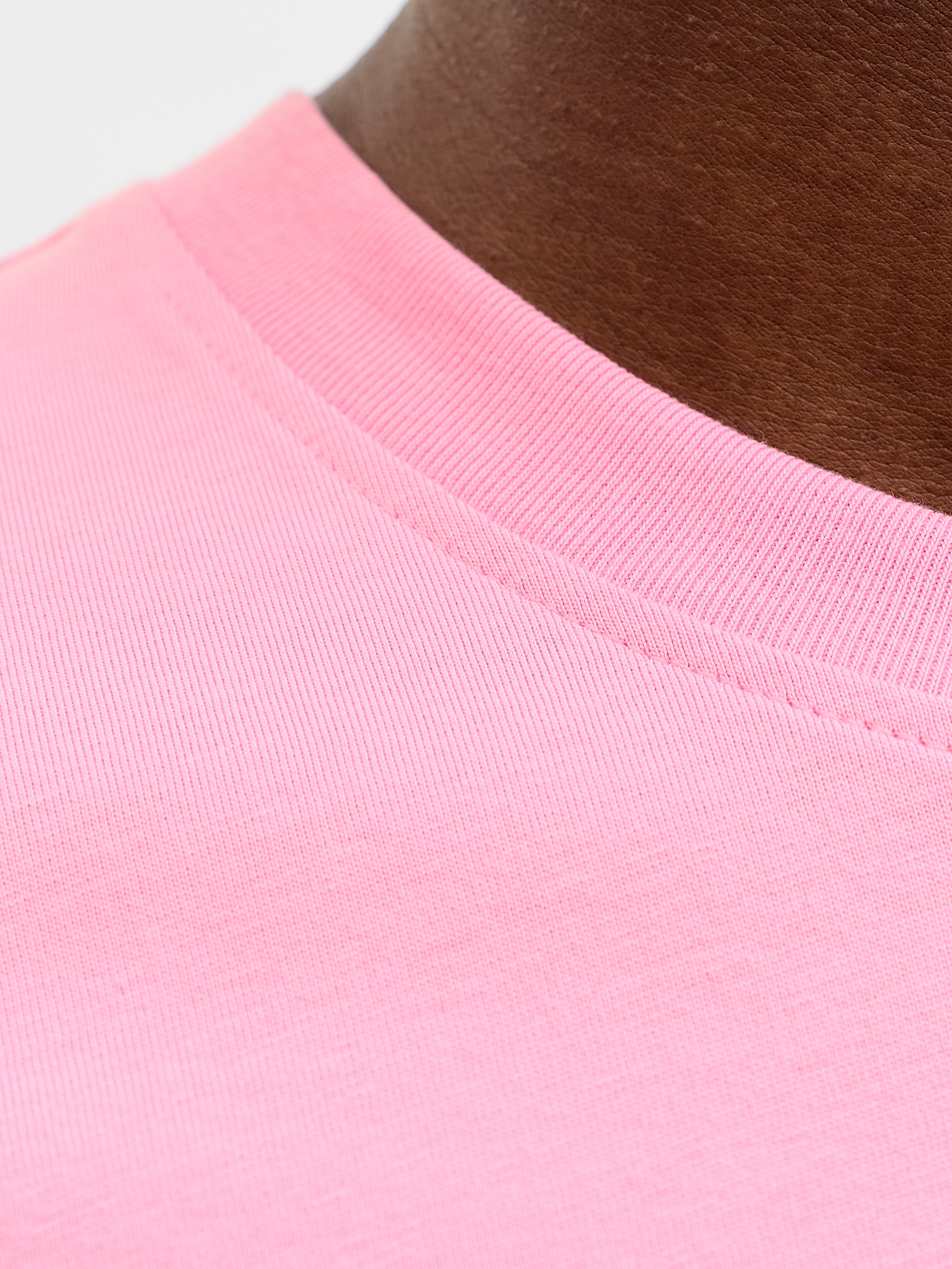 Jack & Jones Rundhalsshirt »JJESTAR mit Pigmentprint und Baumwollgefühl« Baumwolle, relaxed fit