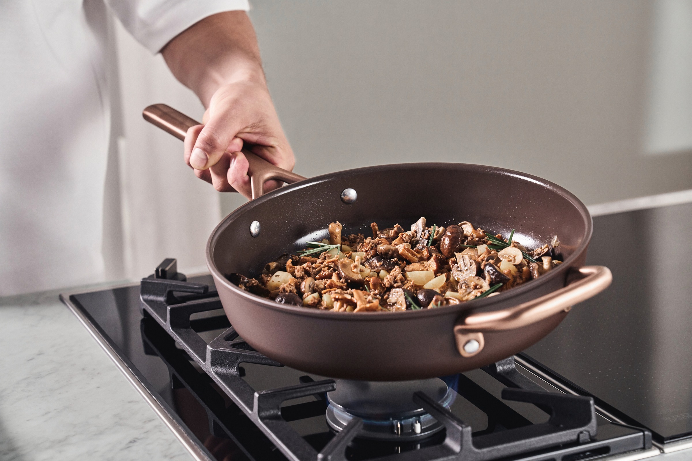 Zwilling Schmorpfanne »Milano, Pfanne mit Glasdeckel« Aluminium 1 tlg. Keramik-Antihaftbeschichtung, Induktion, Made in Italy