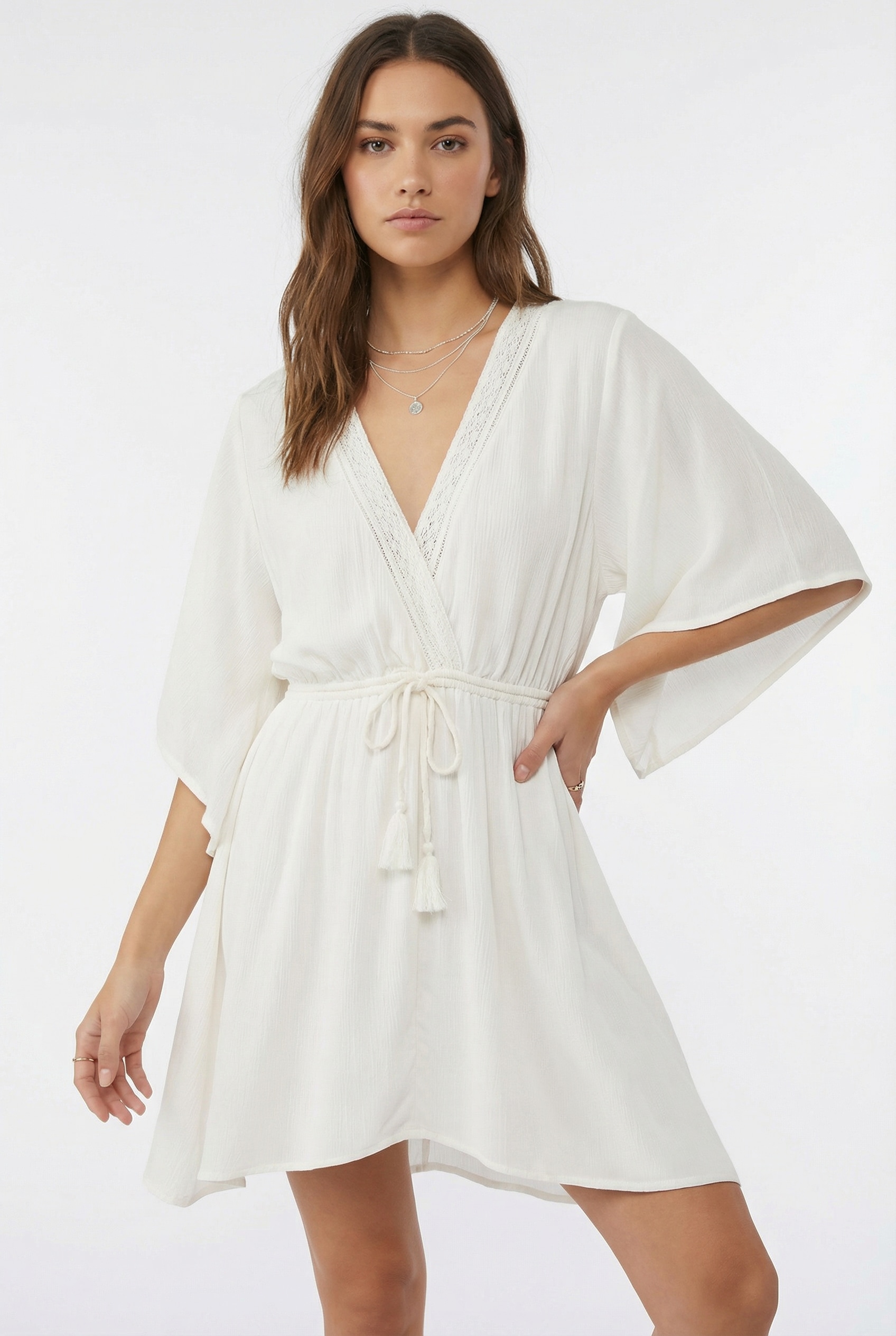 O'Neill Strandkleid »ESSENTIALS TOKEENA COVER UP« mit Spitzendetails am Ausschnitt, locker sitzender Schnitt