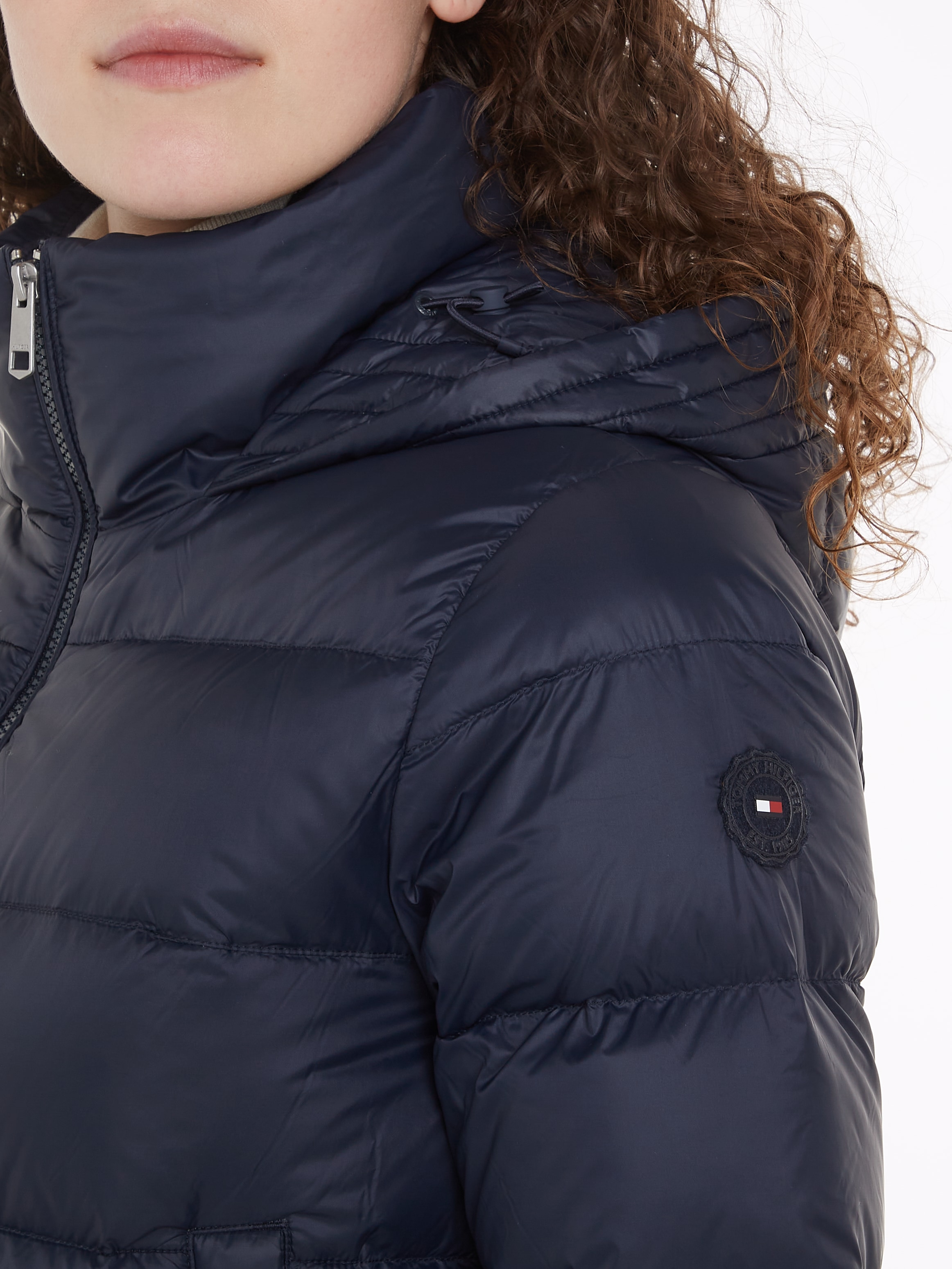 Tommy Hilfiger Steppjacke »LW DOWN CASUAL JACKET«, mit Kapuze, mit Logoprägung