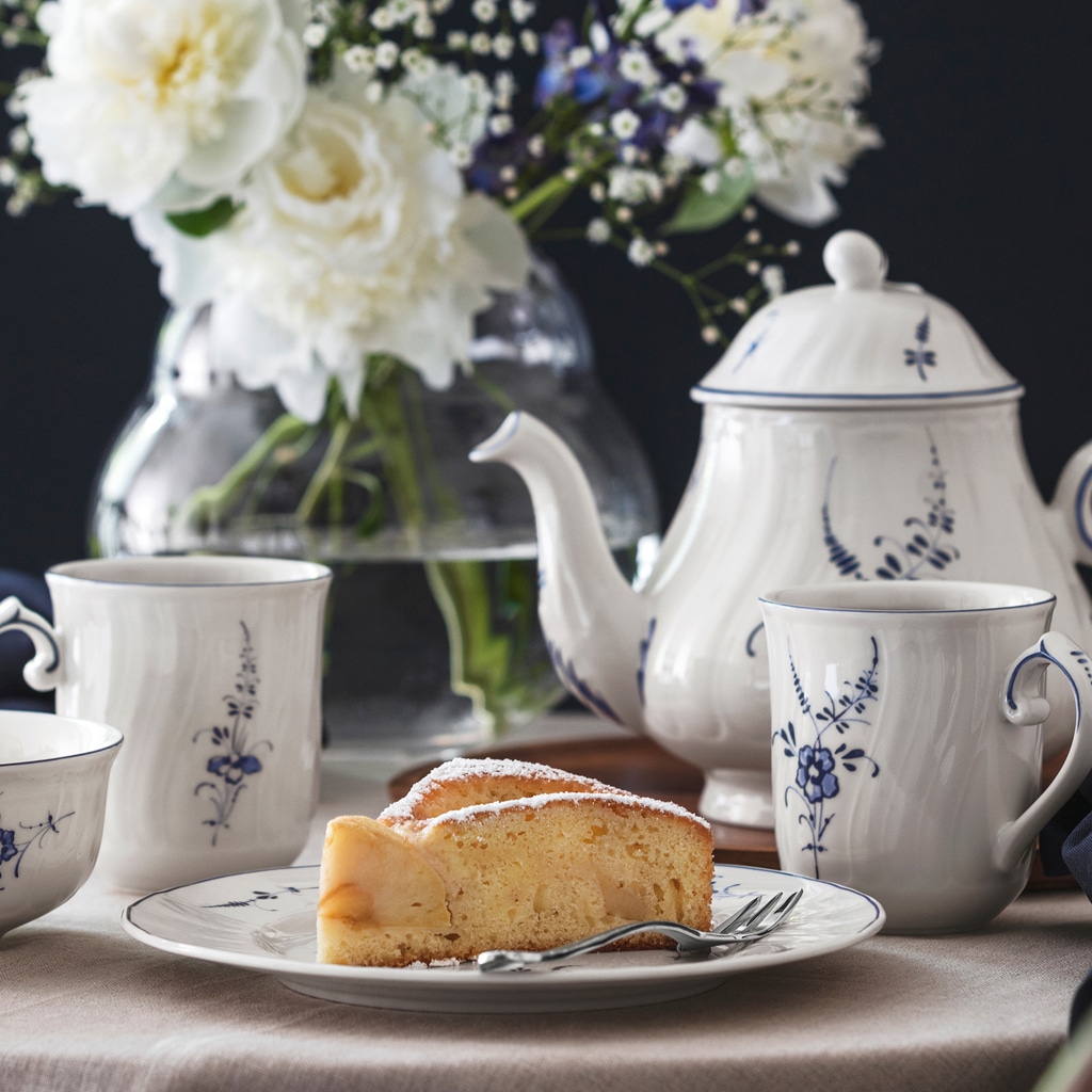 Villeroy & Boch Teekanne »Teekanne Vieux Luxembourg 1,1 Liter weiß-blau«