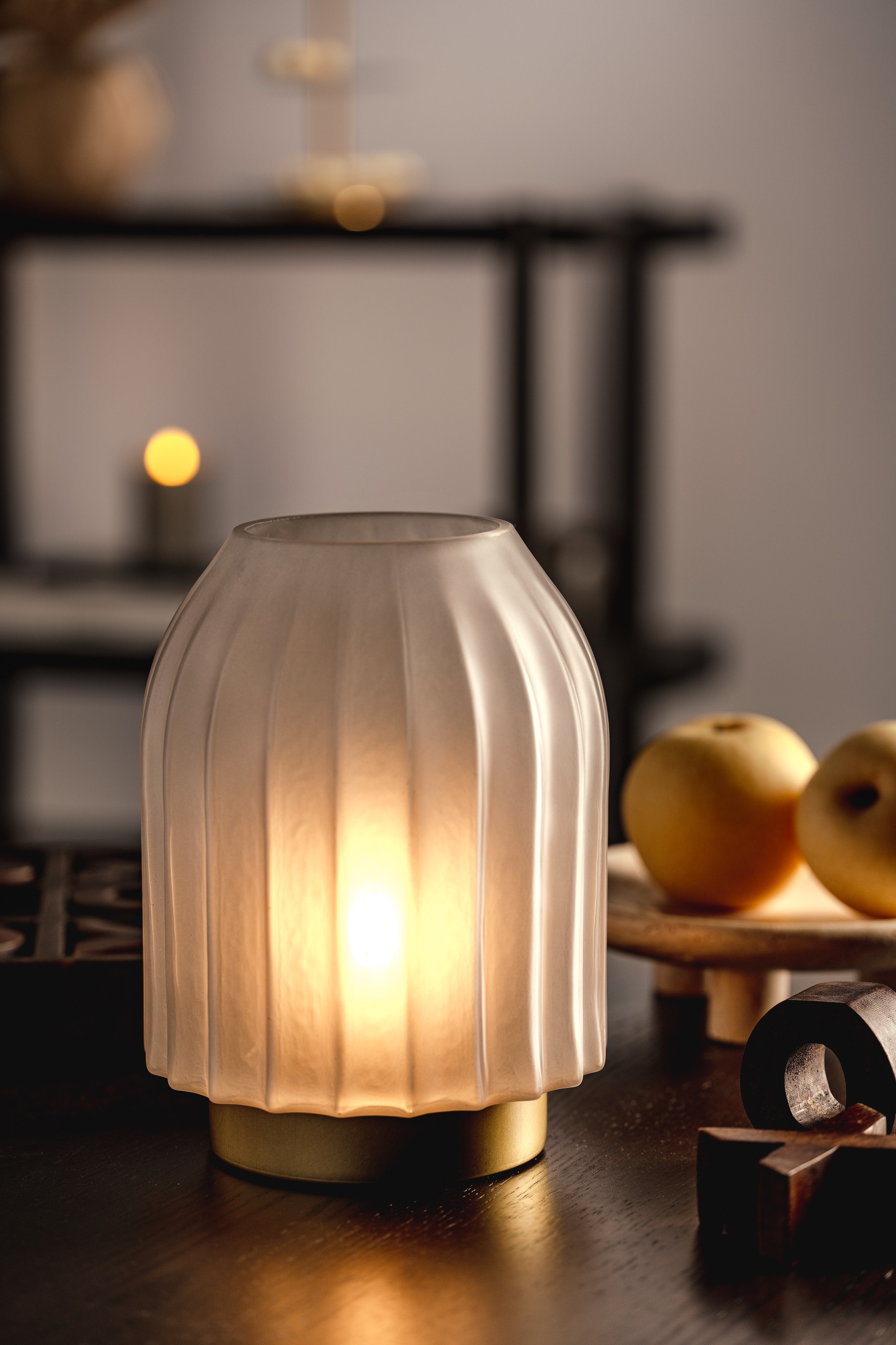 LEONARDO LED Dekolicht »Silenzio«, aus grauem Glas mit goldenem Sockel