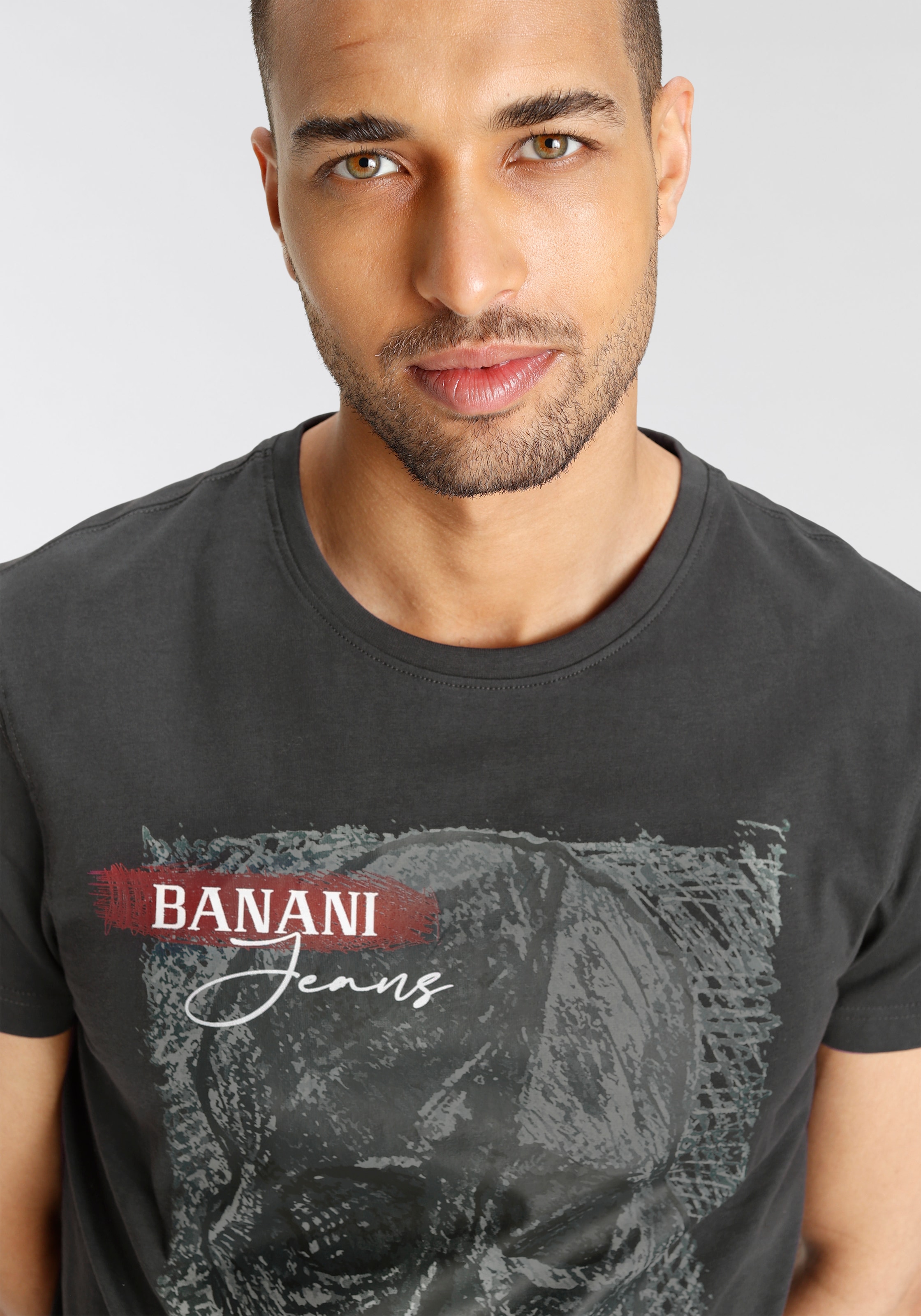großem Banani bei T-Shirt, Frontprint ♕ mit Bruno