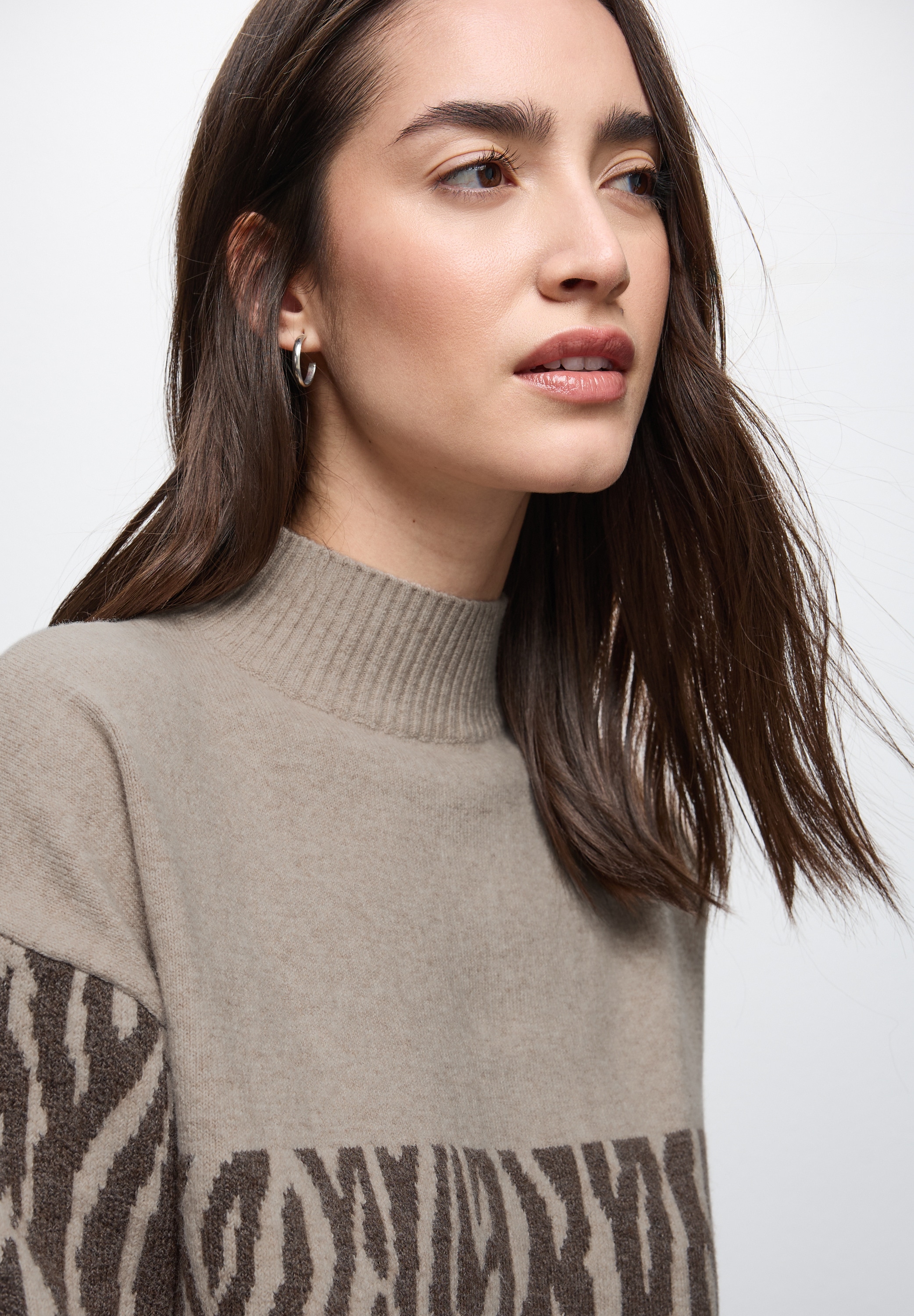 STREET ONE Rundhalspullover, mit Animal-Print und Colorblocking