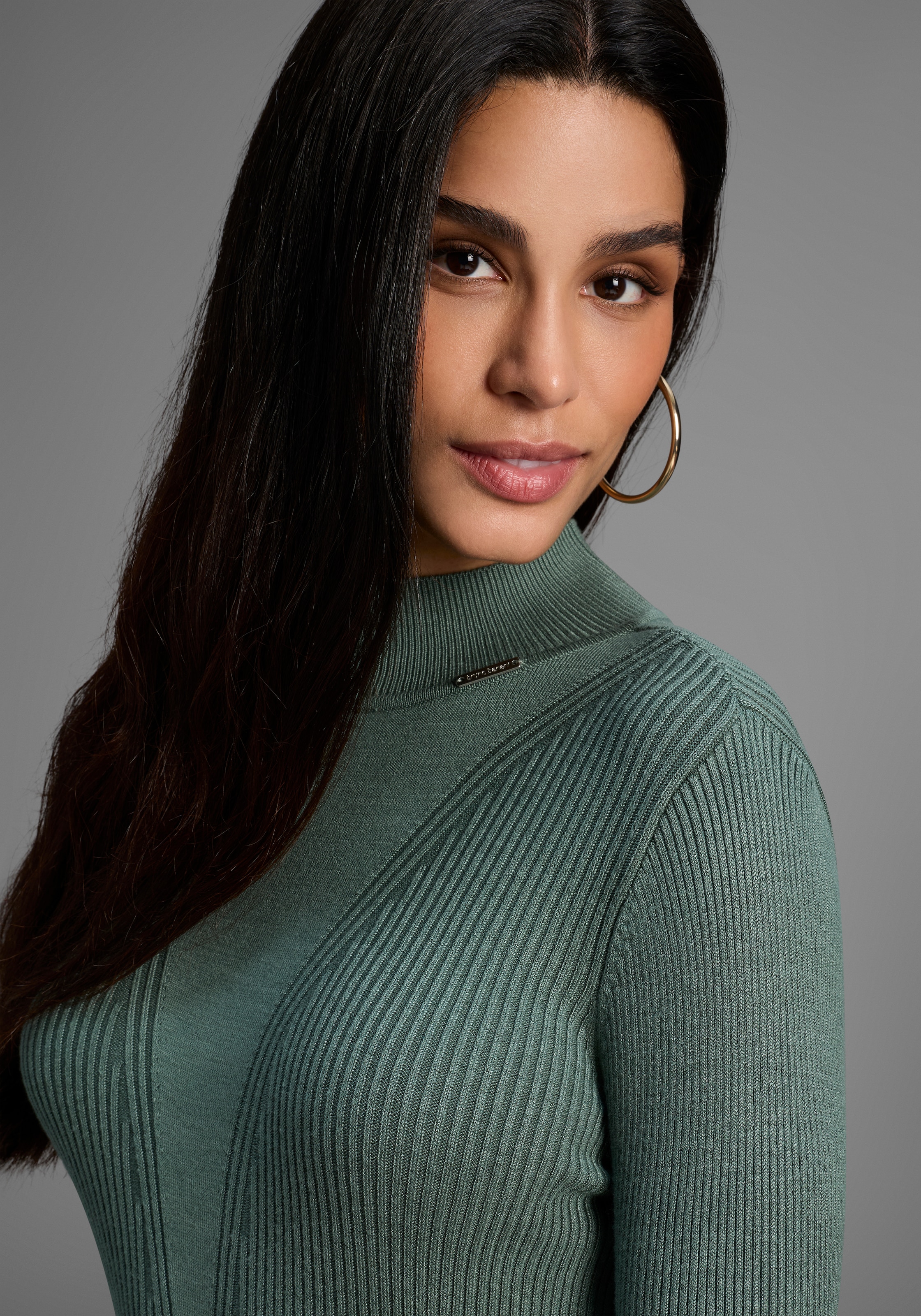 Bruno Banani Strickkleid Ohne Taschen in Rippstrick - NEUE KOLLEKTION