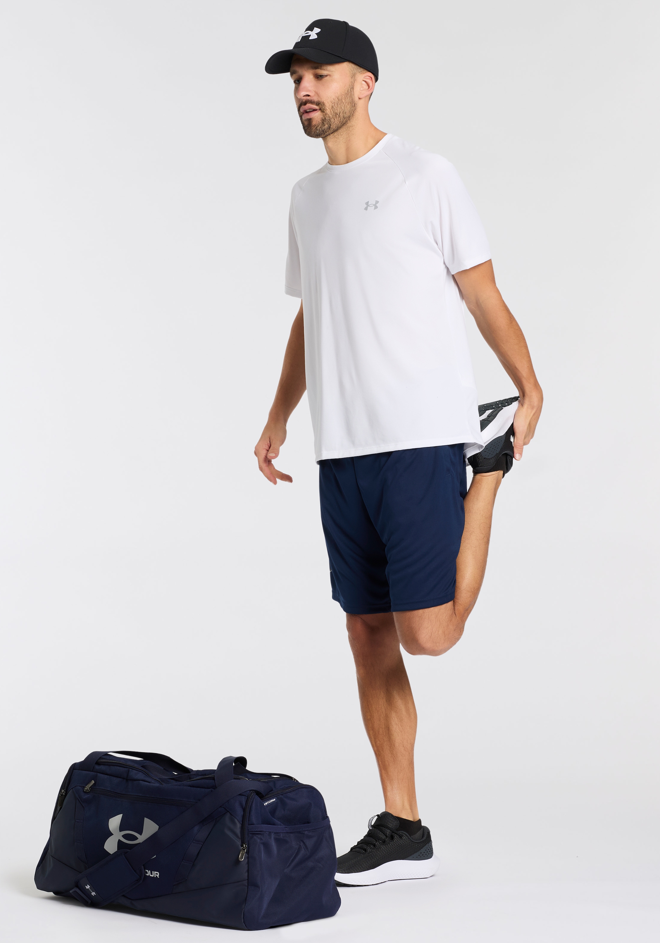 Under Armour® Shorts »UA Tech™ Shorts mit Grafik«  für Outdoor- und Sportmode, leichtes Material, sportlicher Stil