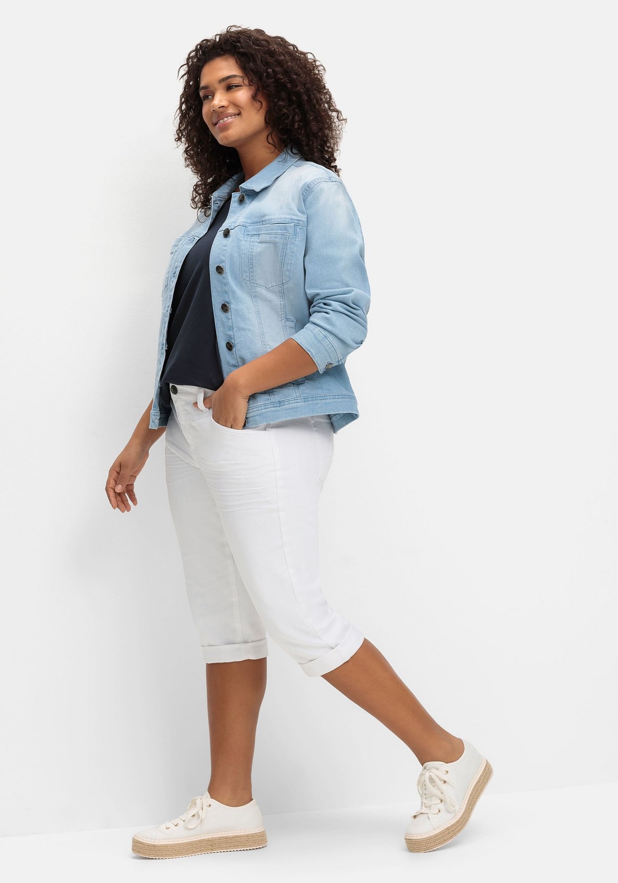 Sheego 3/4-Jeans »Caprijeans "Die Schmale" mit Used-Effekten«