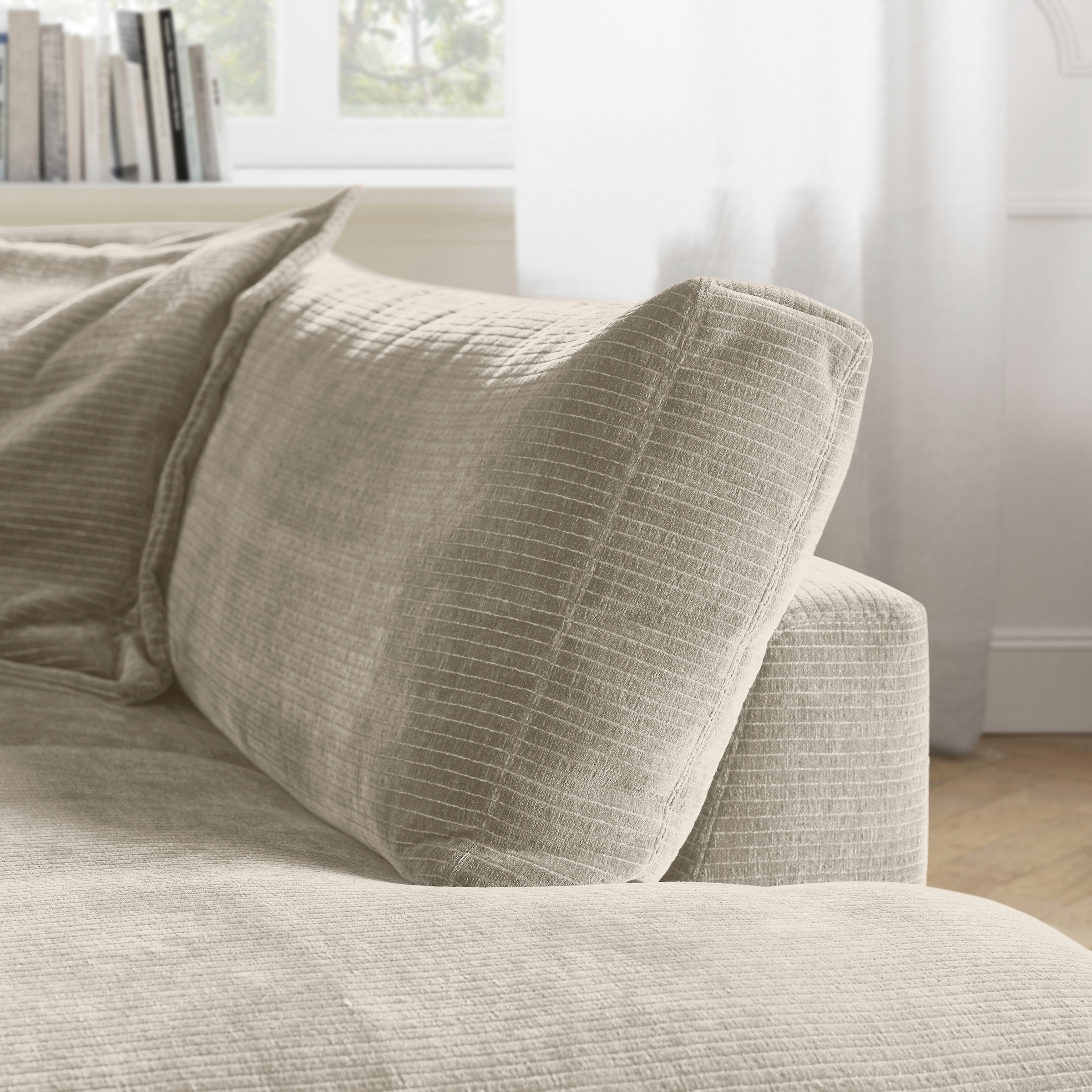 Musterring Ecksofa »Lucia«, mit großem Longchair, verschiedene Farben, B304 x T224 cm