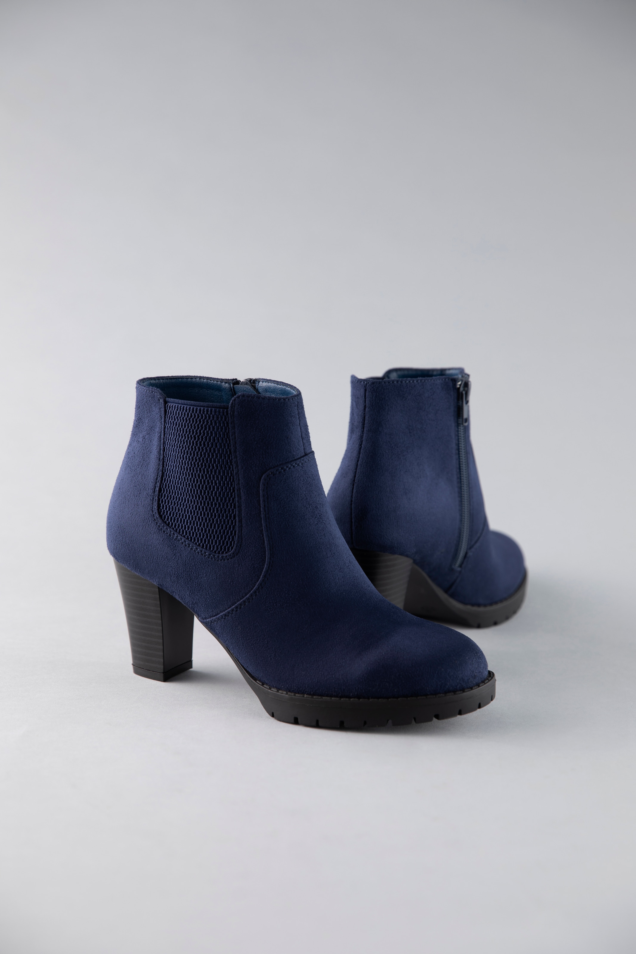 Aniston SHOES Stiefelette, mit seitlichem Stretcheinsatz