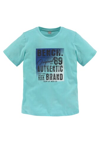T-Shirt »mit mehrfarbigem Logodruck«