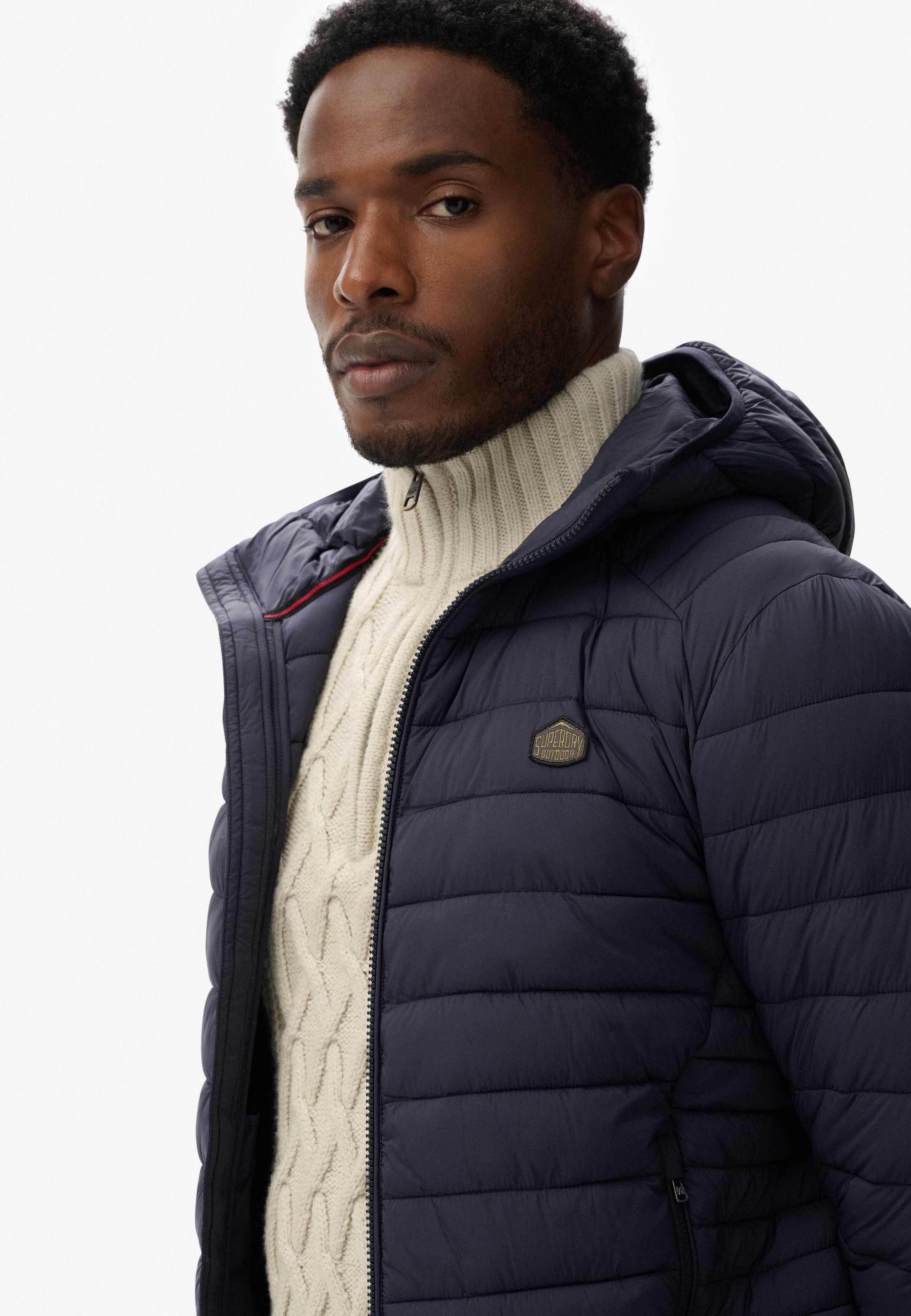 Superdry Steppjacke »Hooded Fuji Lite Jacket« mit Kapuze slim fit Form, mit Kapuze