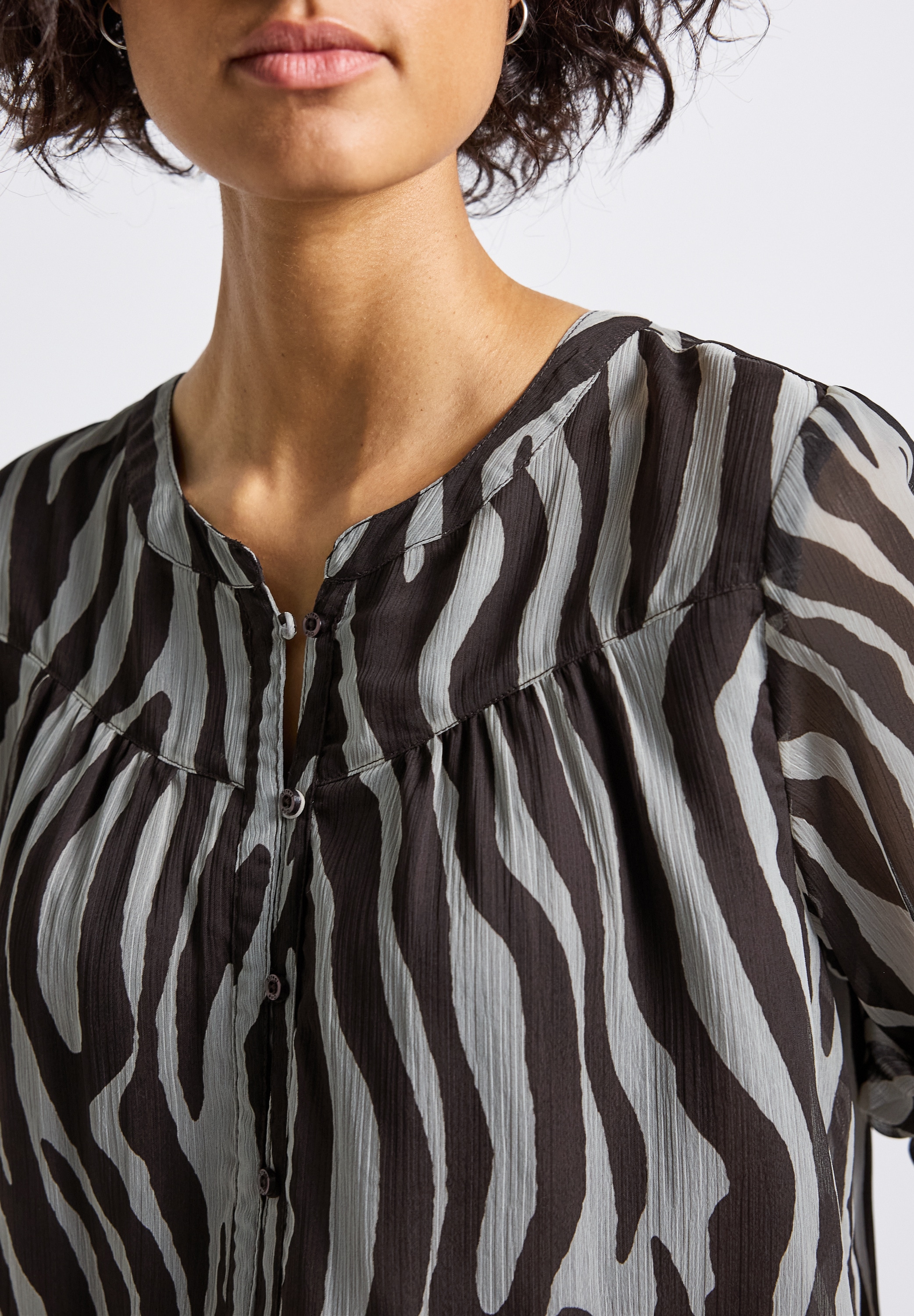 STREET ONE Chiffonbluse, mit Zebra-Print