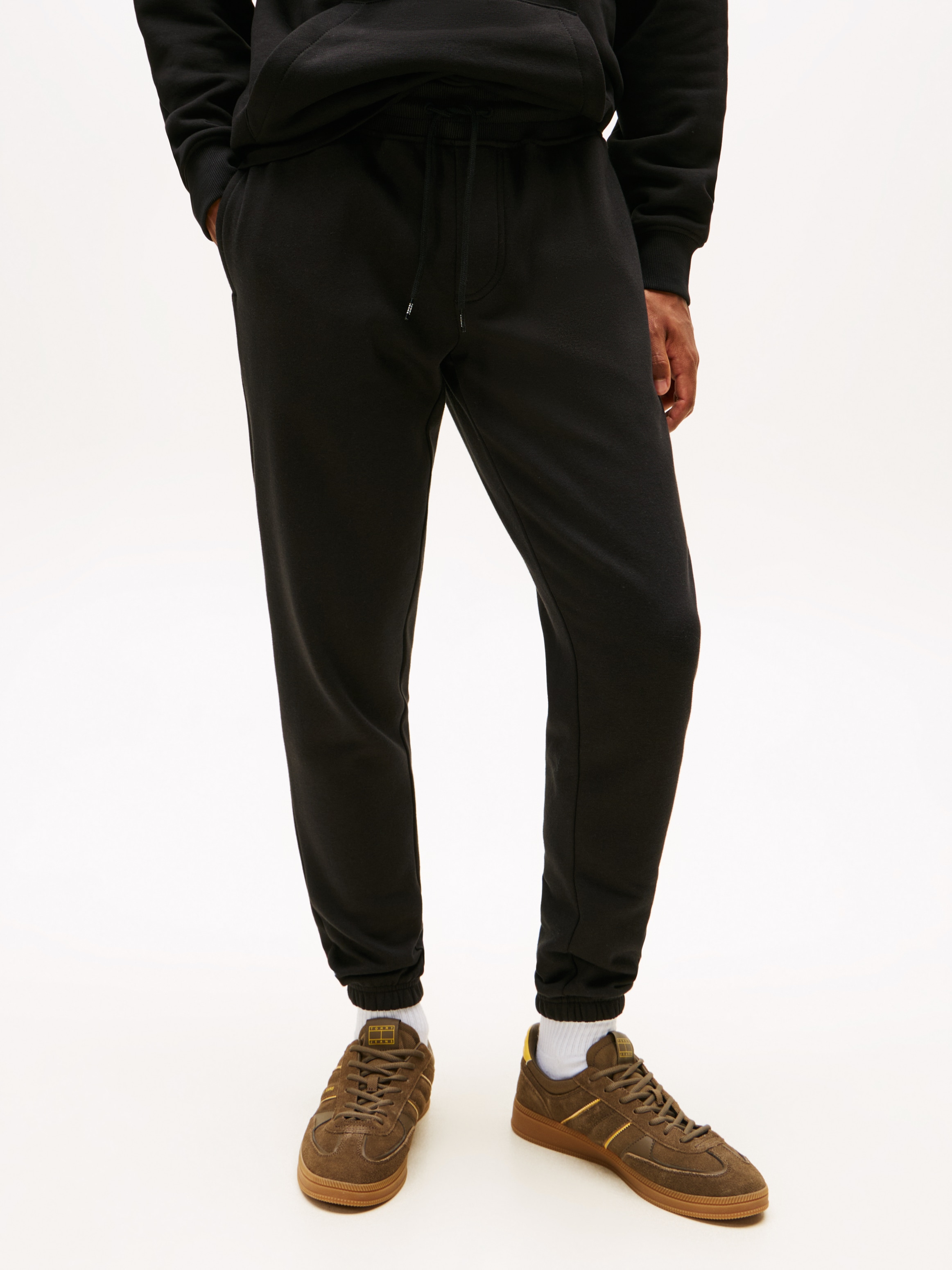 Tommy Jeans Sweathose »TJM SLIM S FLAG SWEATPANT«, Mit Kordelzug