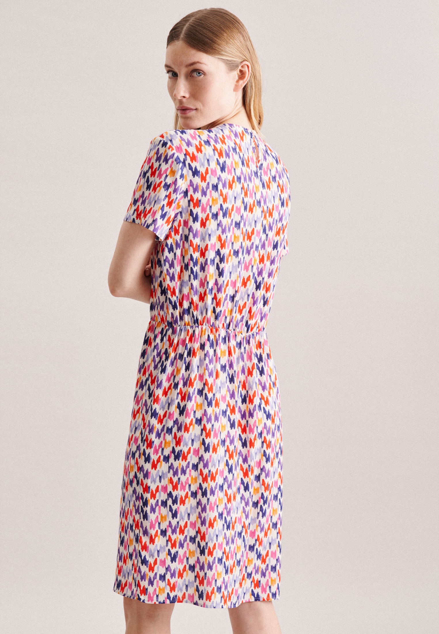 seidensticker Sommerkleid »Schwarze Rose« Kurzarm Rundhals Druck