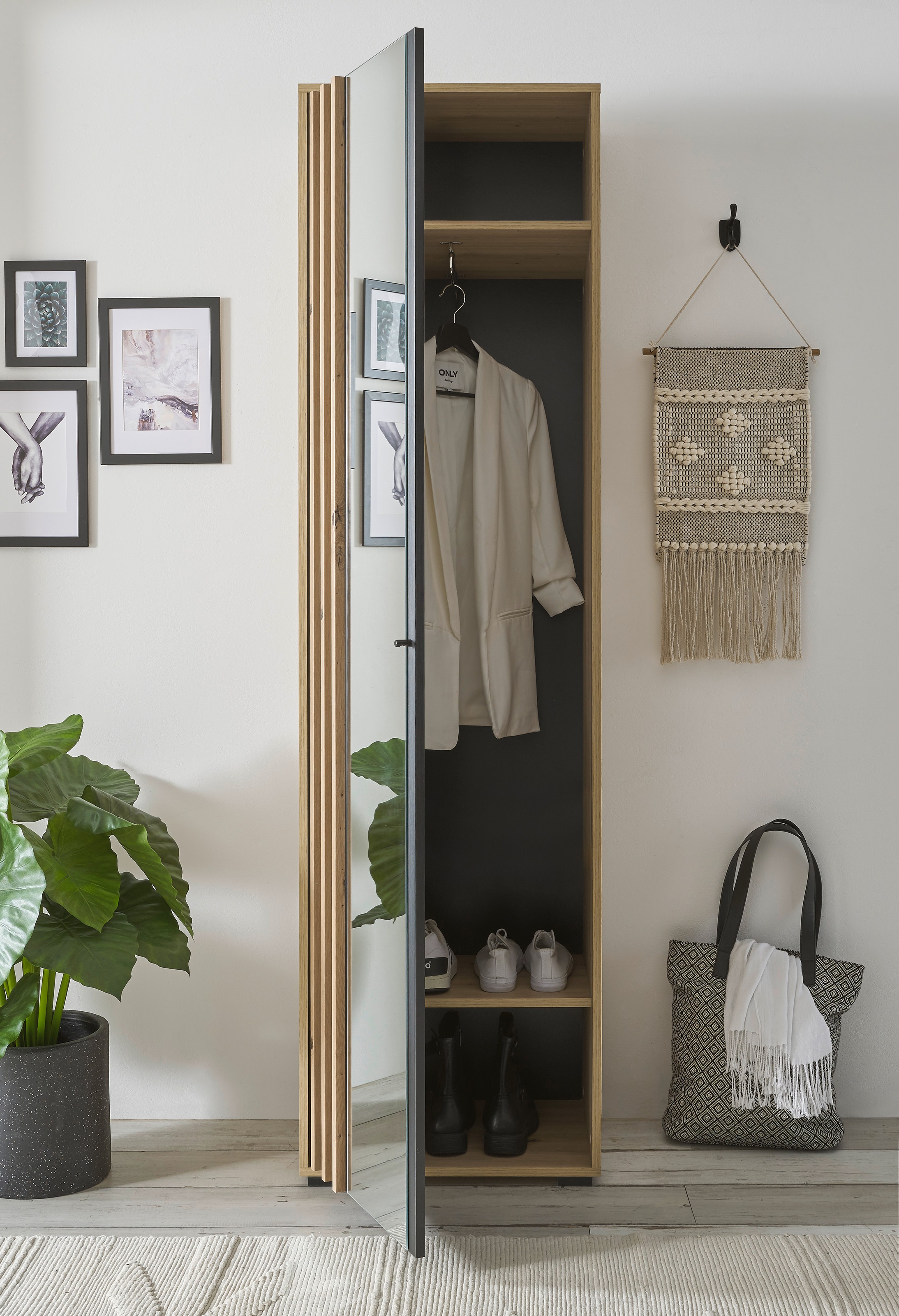 HBZ Garderoben-Set »5-tlg. Eiche MDF Stripes Flurgarderobe Stellmaß BxHxT 230x196x38 cm«, (5 St.), Mit Schuhkommode, Hochschrank, Bank, Paneel, Spiegel