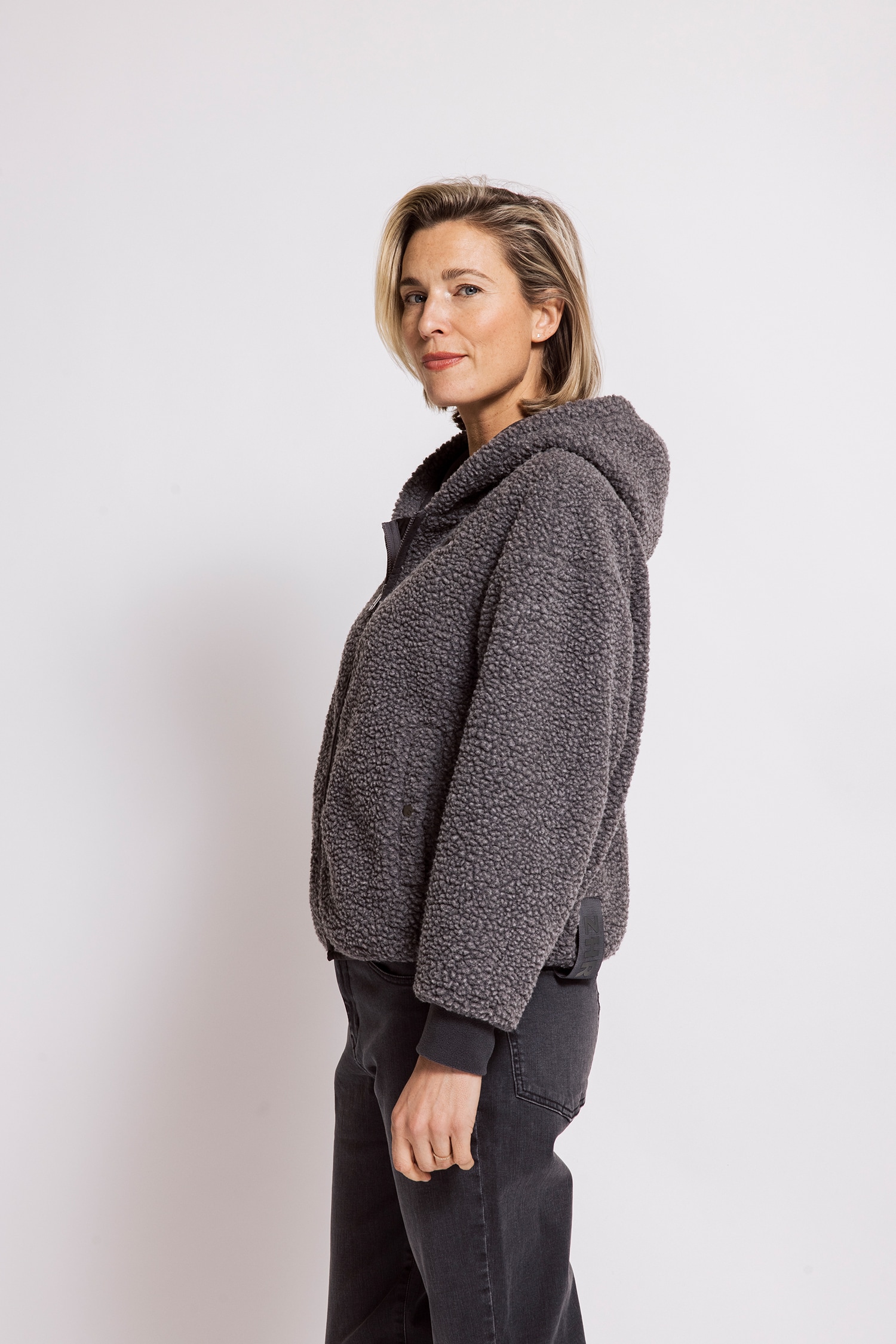 Zhrill Sweatblazer »KULIN« Feecejacke mit Kapuze / bequeme Passform