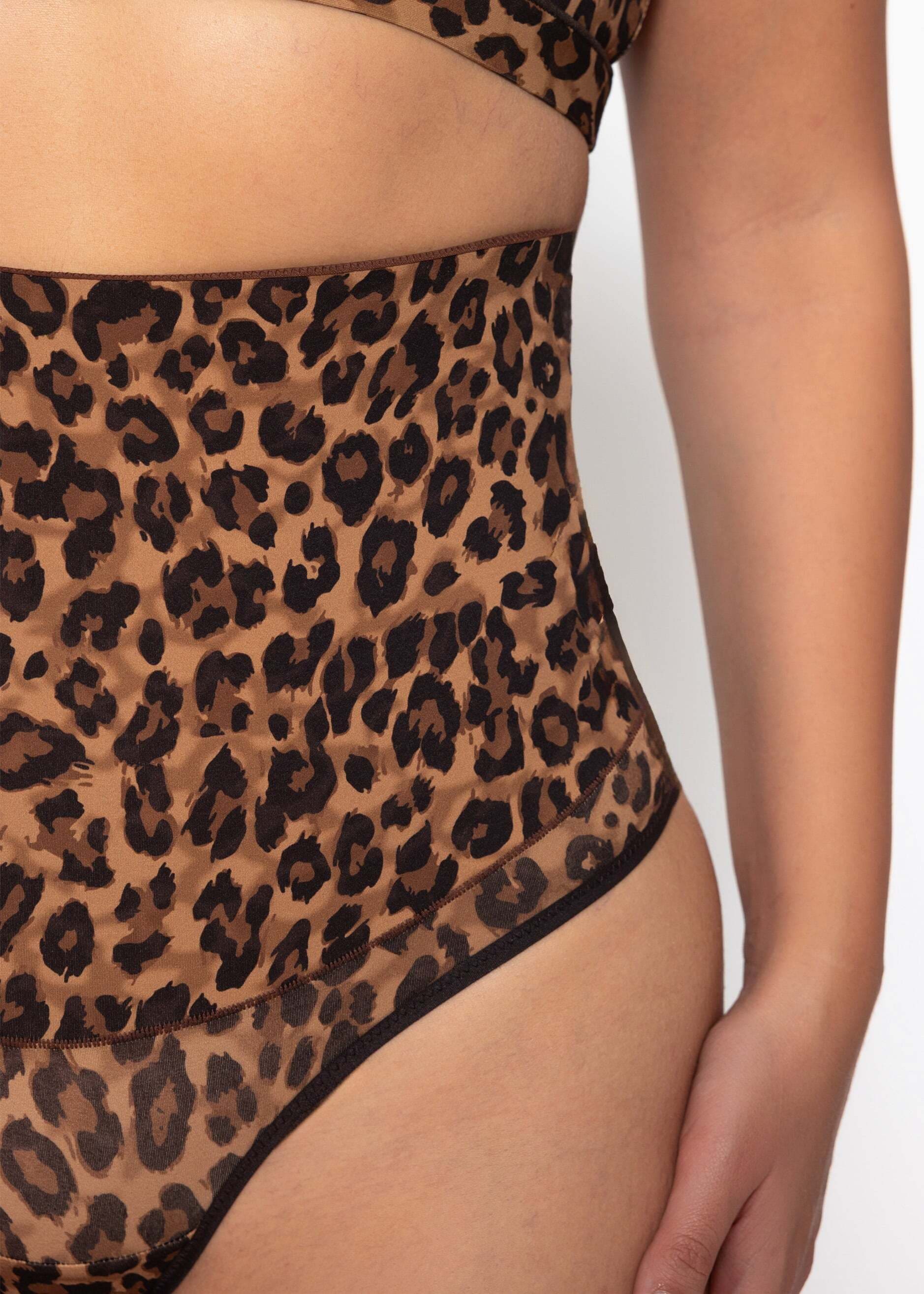 SASSYCLASSY Shapingslip »Sculpting Shapewear Pants mit String und Leo-Print« Elastischer Shaping-String mit hohem Bund und starker Formwirkung