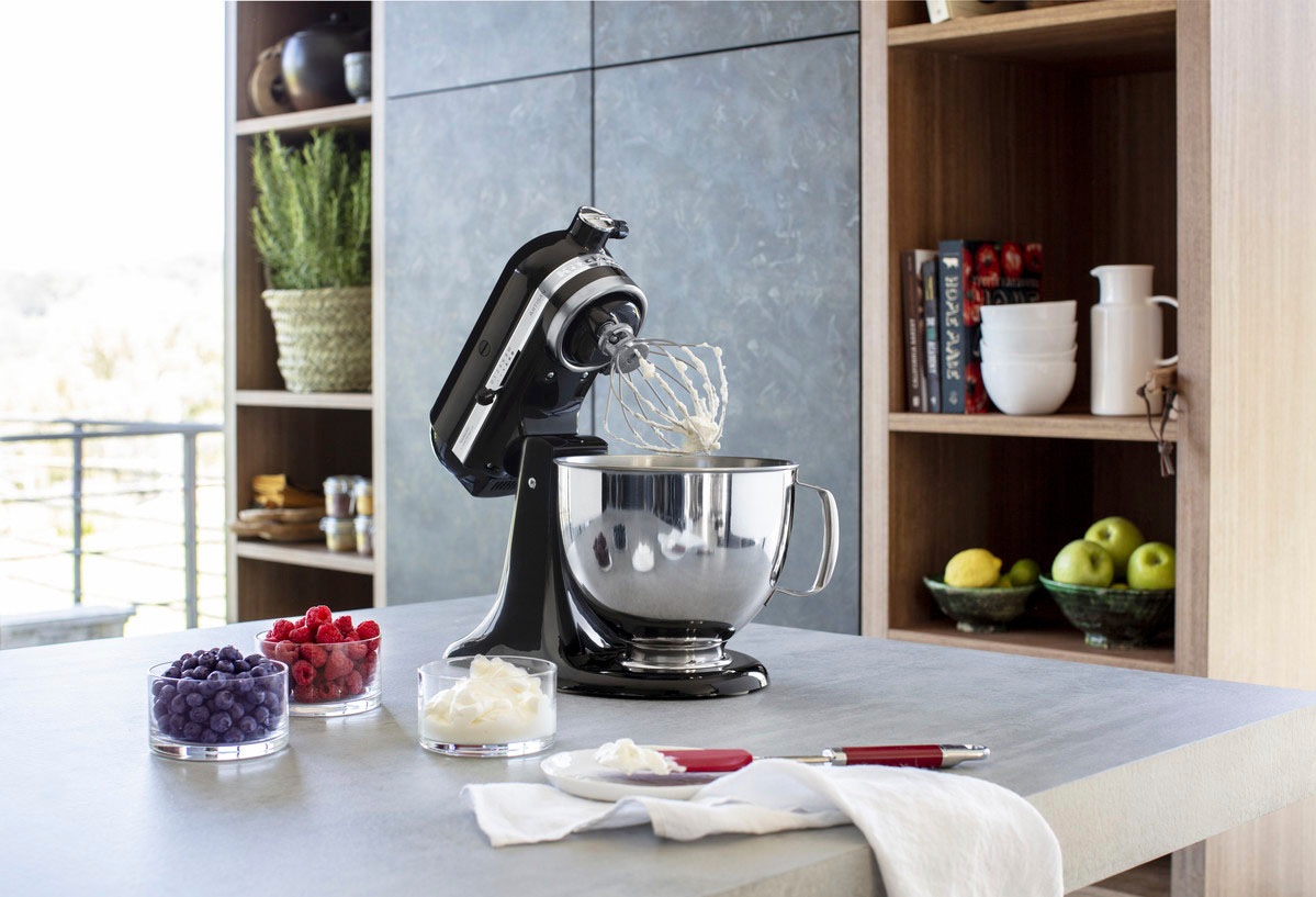 KitchenAid Küchenmaschine »5KSM125EOB«, mit Gratis Glasschüssel+3 Nudelvorsätzen
