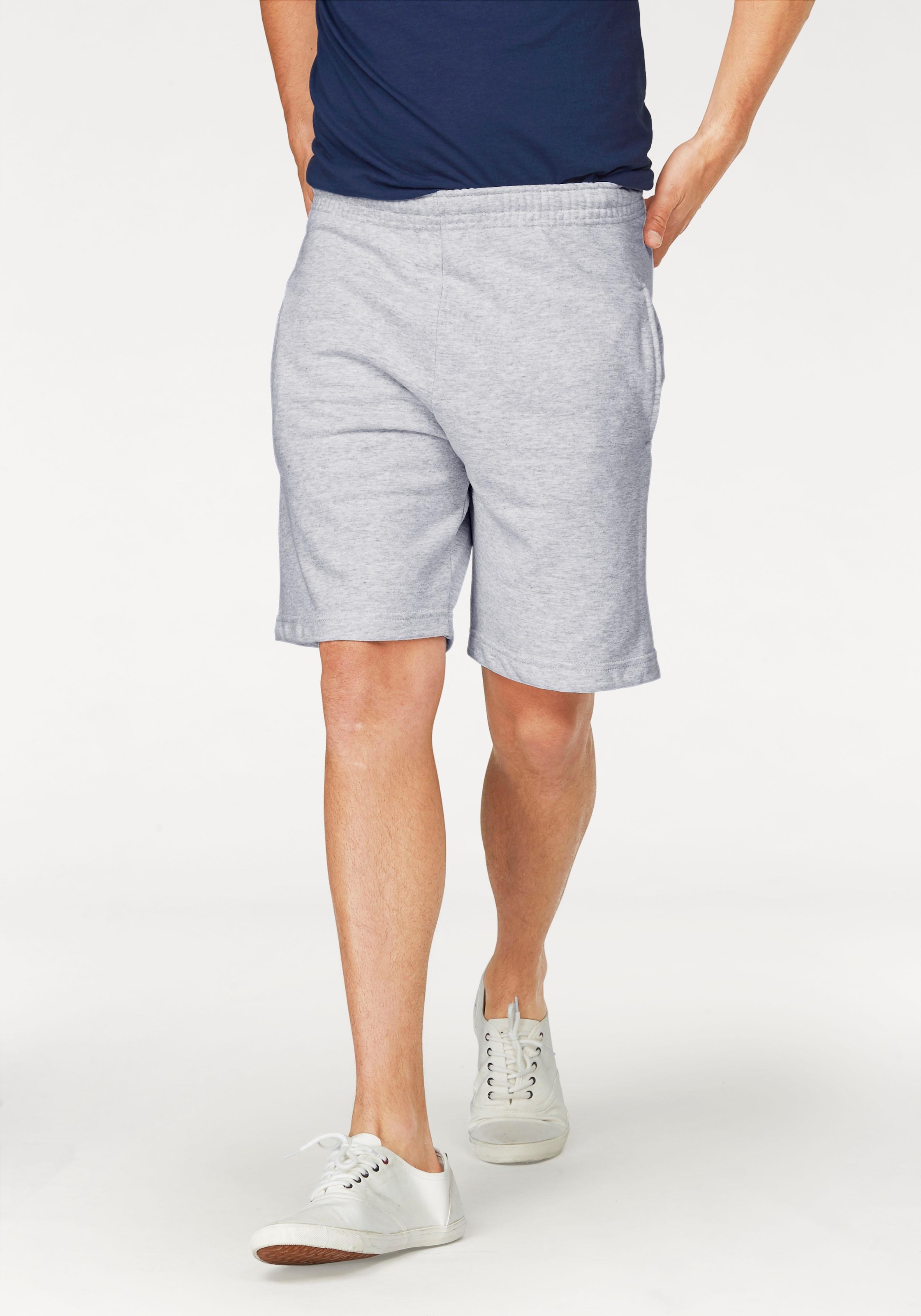 Fruit of the Loom Sweatshorts, in bequemer Form