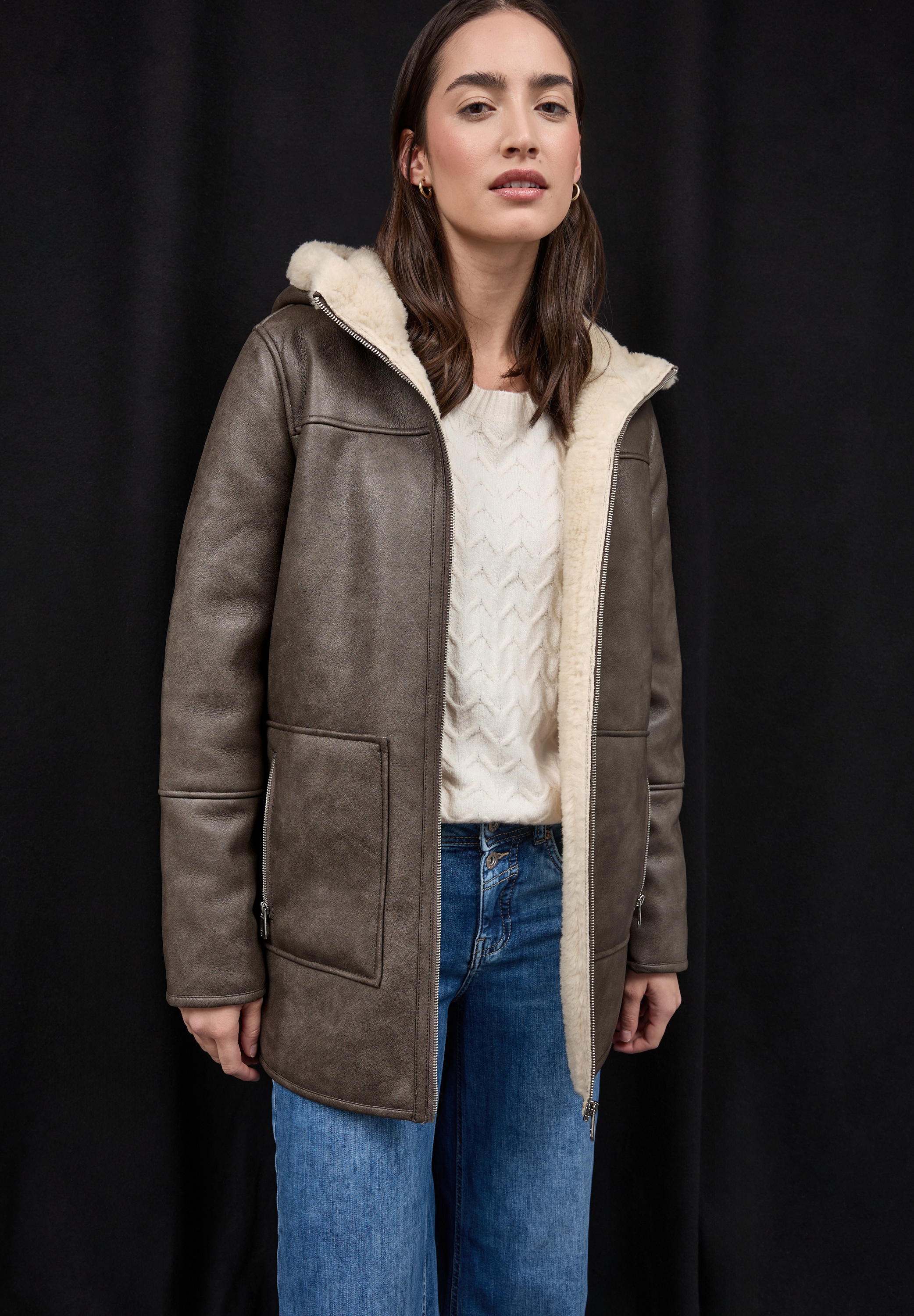 STREET ONE Lederimitatjacke mit Kapuze im Leder-Look und mit Fake Fur Details
