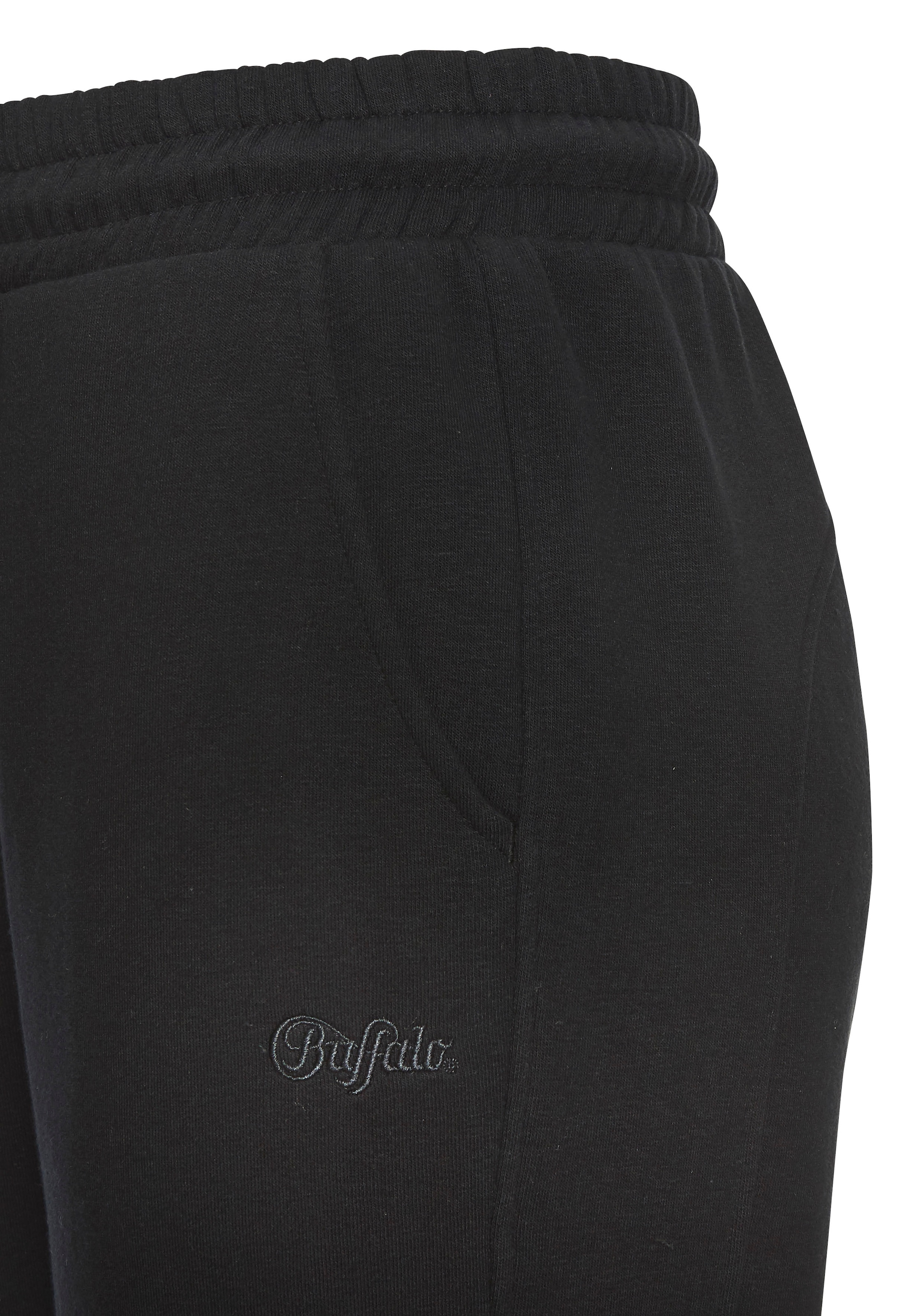 Buffalo Sweathose, mit seitlichen Taschen und Logostickerei