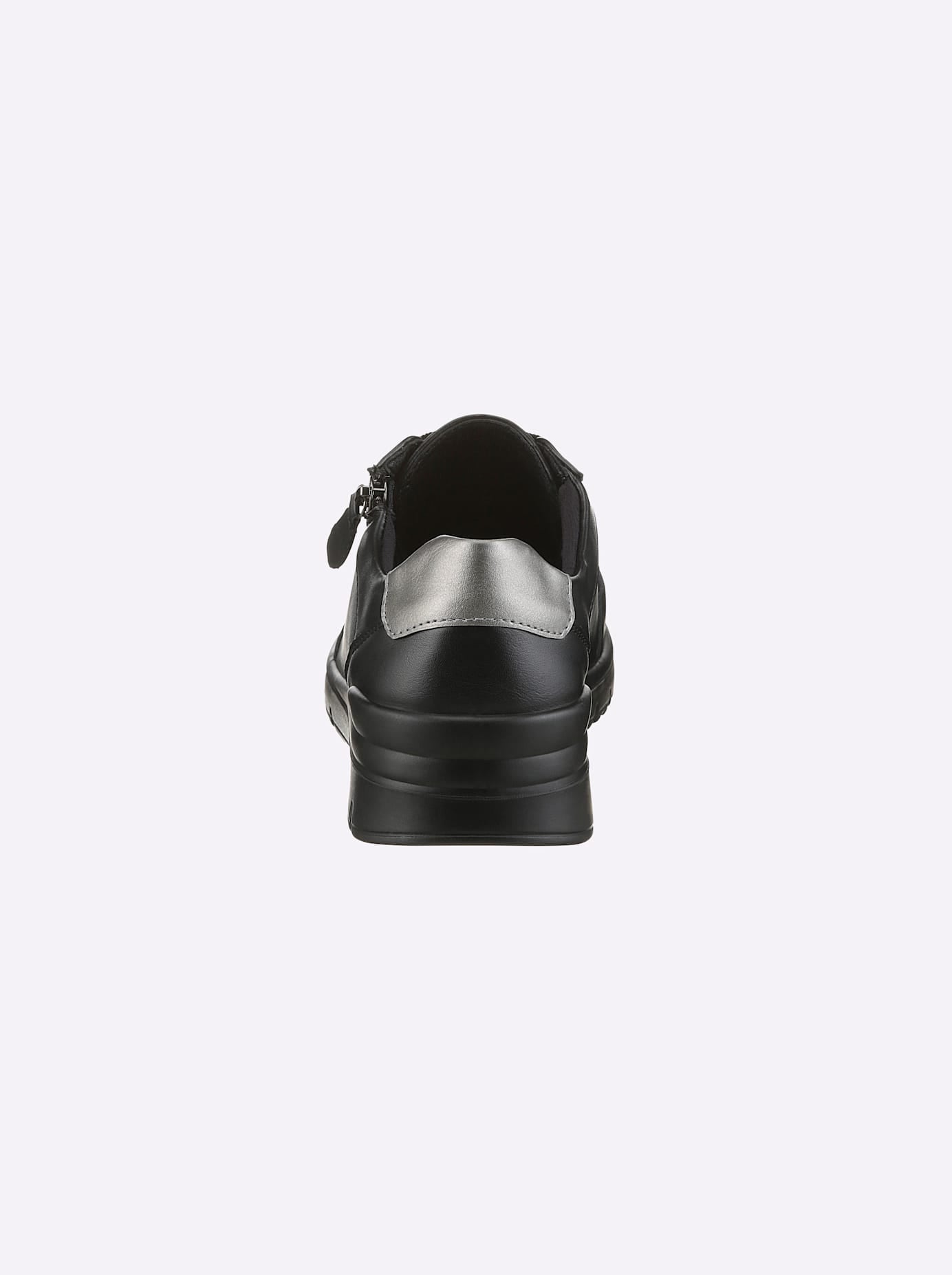 Casual Looks Sneaker