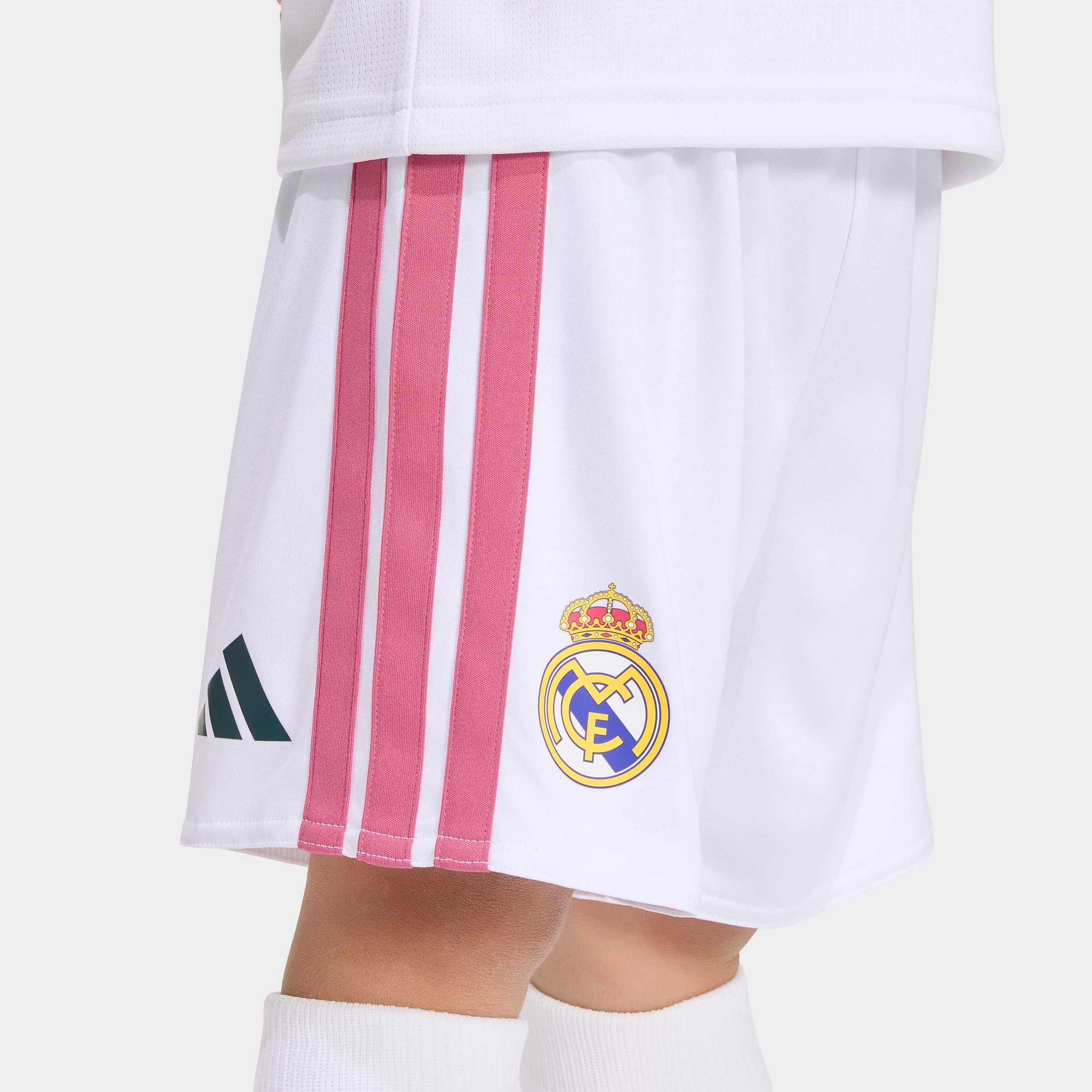 adidas Performance T-Shirt & Shorts »REAL MADRID 26/27 KIDS HEIMSET« für Fußball, mit Climacool Technologie, regulärer Schnitt