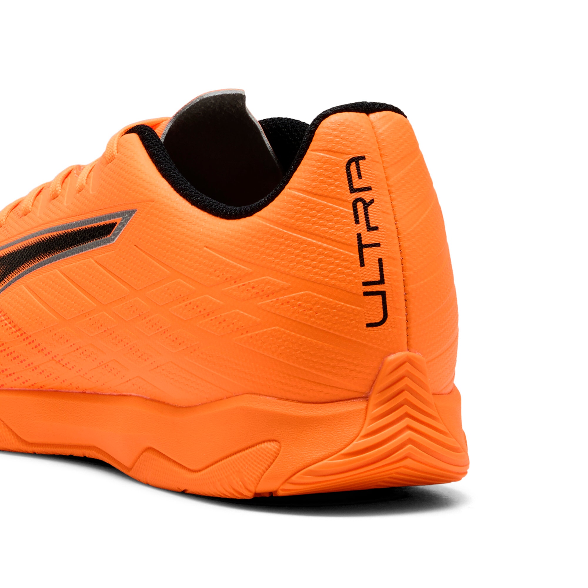 PUMA Fußballschuh »ULTRA 6 PLAY IT«  für Halle und Straße, mit leichter Gummilaufsohle, Schnürverschluss