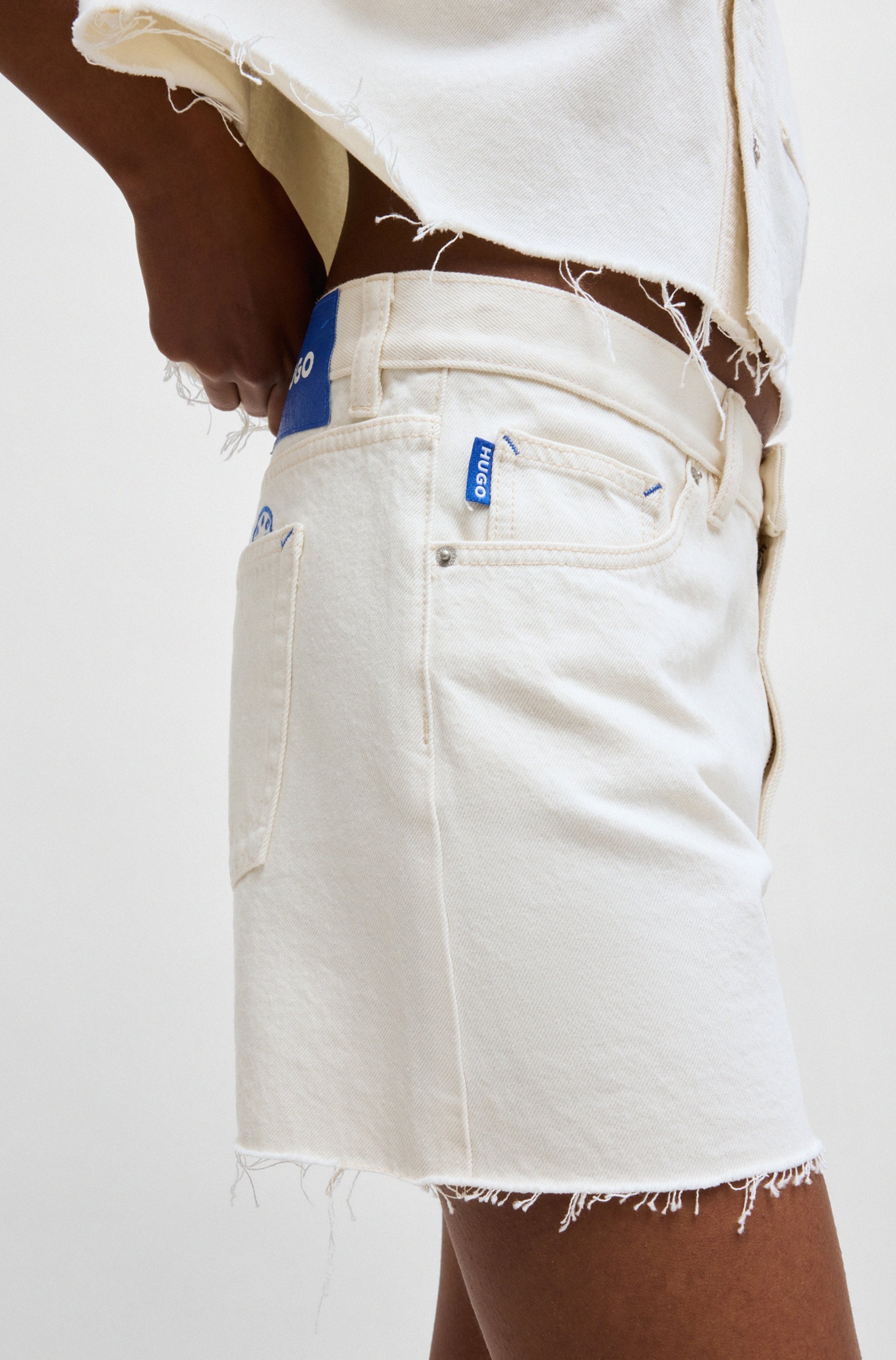 HUGO Blue Shorts »Gimusa«, mit geschnittener Kante am Saum