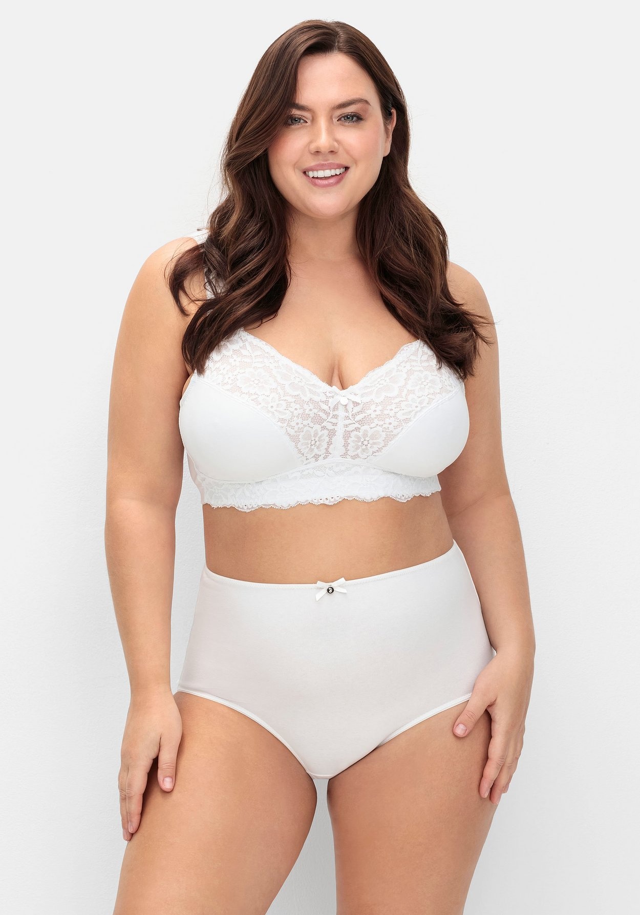 Sheego High-Waist-Slip »Dreierpack Taillenslips im 3er-Pack,mit Zierschleife vorn«