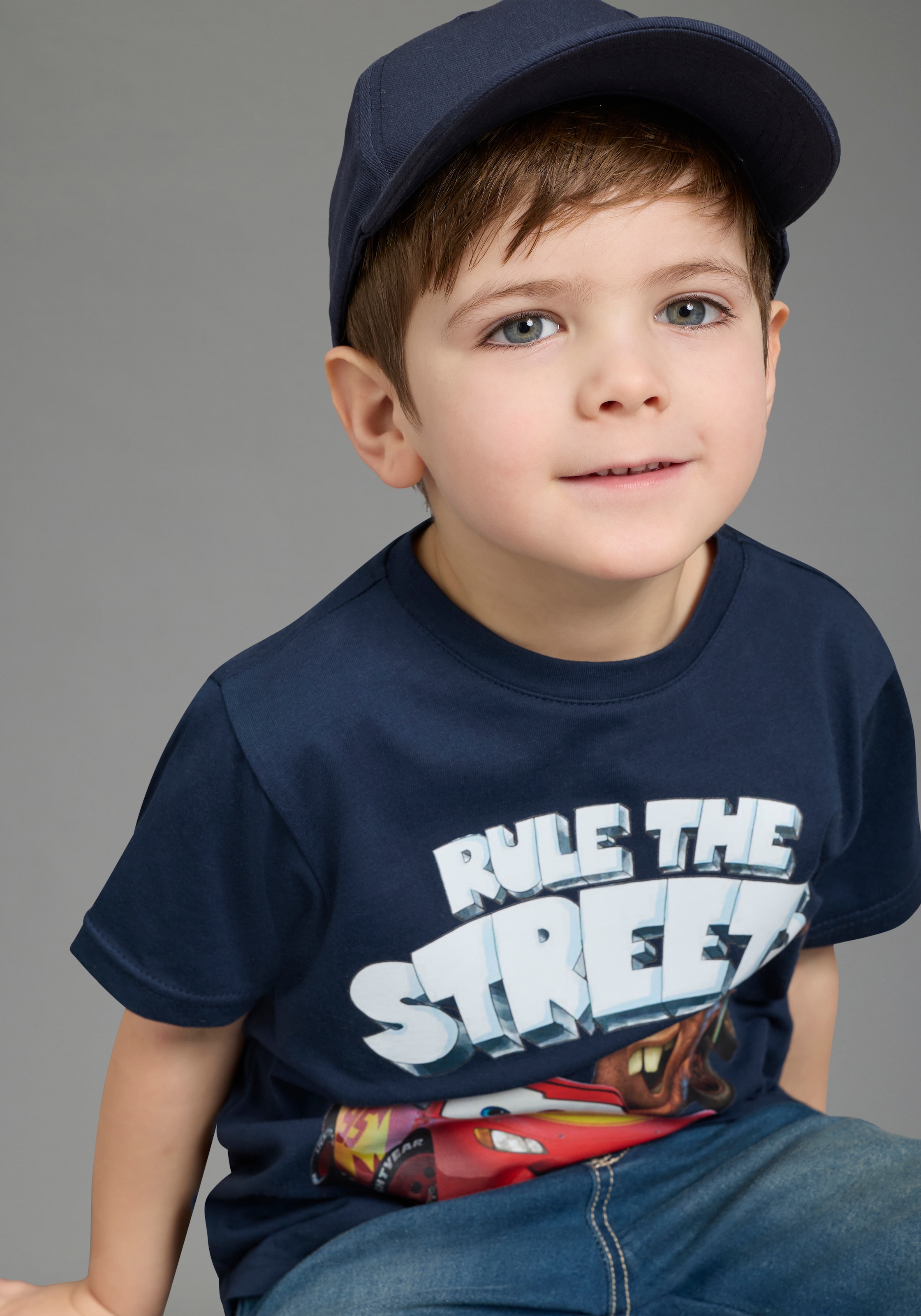 KIDSWORLD T-Shirt »CARS LIGHTNING MCQUEEN - Disney Shirt« Kurzarm, Rundhalsausschnitt, in Basic Passform, aus Baumwolle